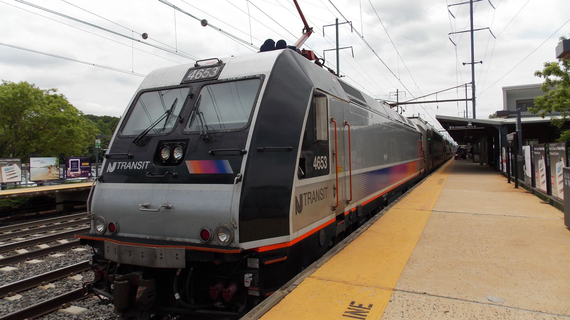 File:NJ Transit 4653 (14117463669).jpg