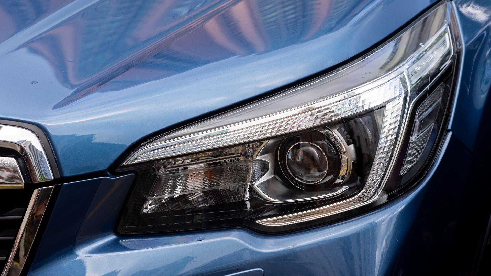 File:SUBARU FORESTER SK HEAD LAMP.jpg