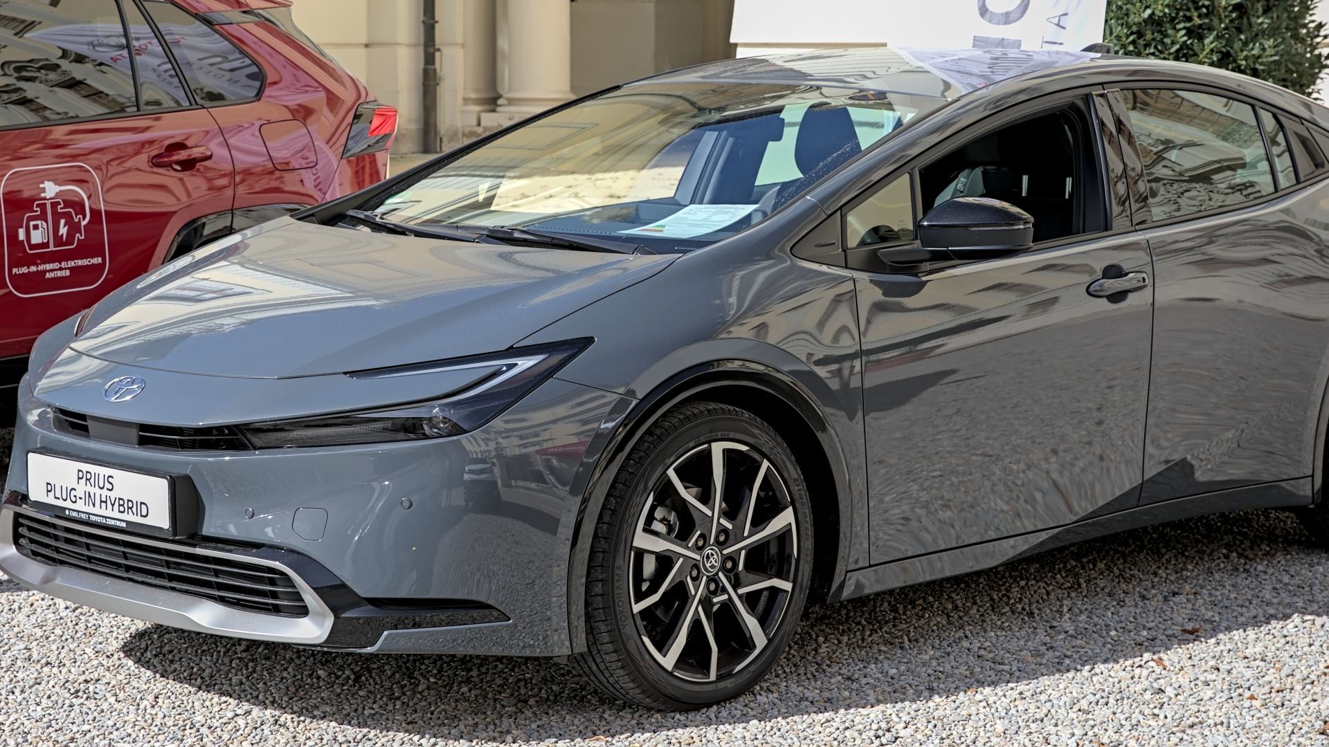 File:Toyota Prius (XW60) Plug-in Hybrid Automesse Ludwigsburg 2023 1X7A0004.jpg