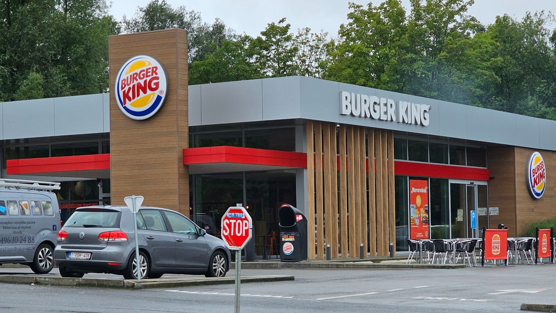 File:Burger King (BK) - Fontaine-l'Évêque (Belgique) - 2023-09-01.jpg