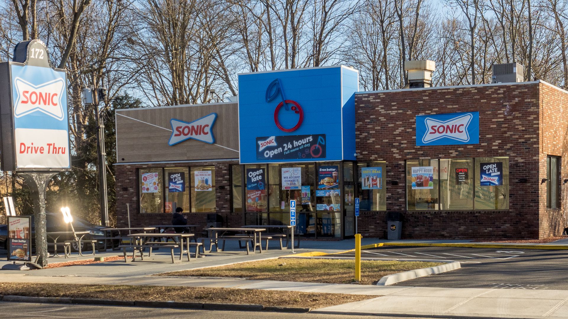 File:Sonic Drive-In (53564808133).jpg