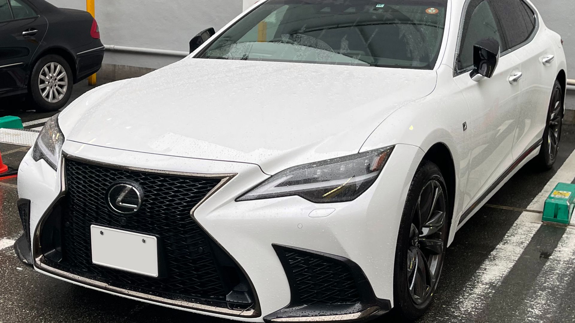 File:Lexus LS 500 F SPORT (3BA-VXFA50-AEUQT(F)) front.jpg