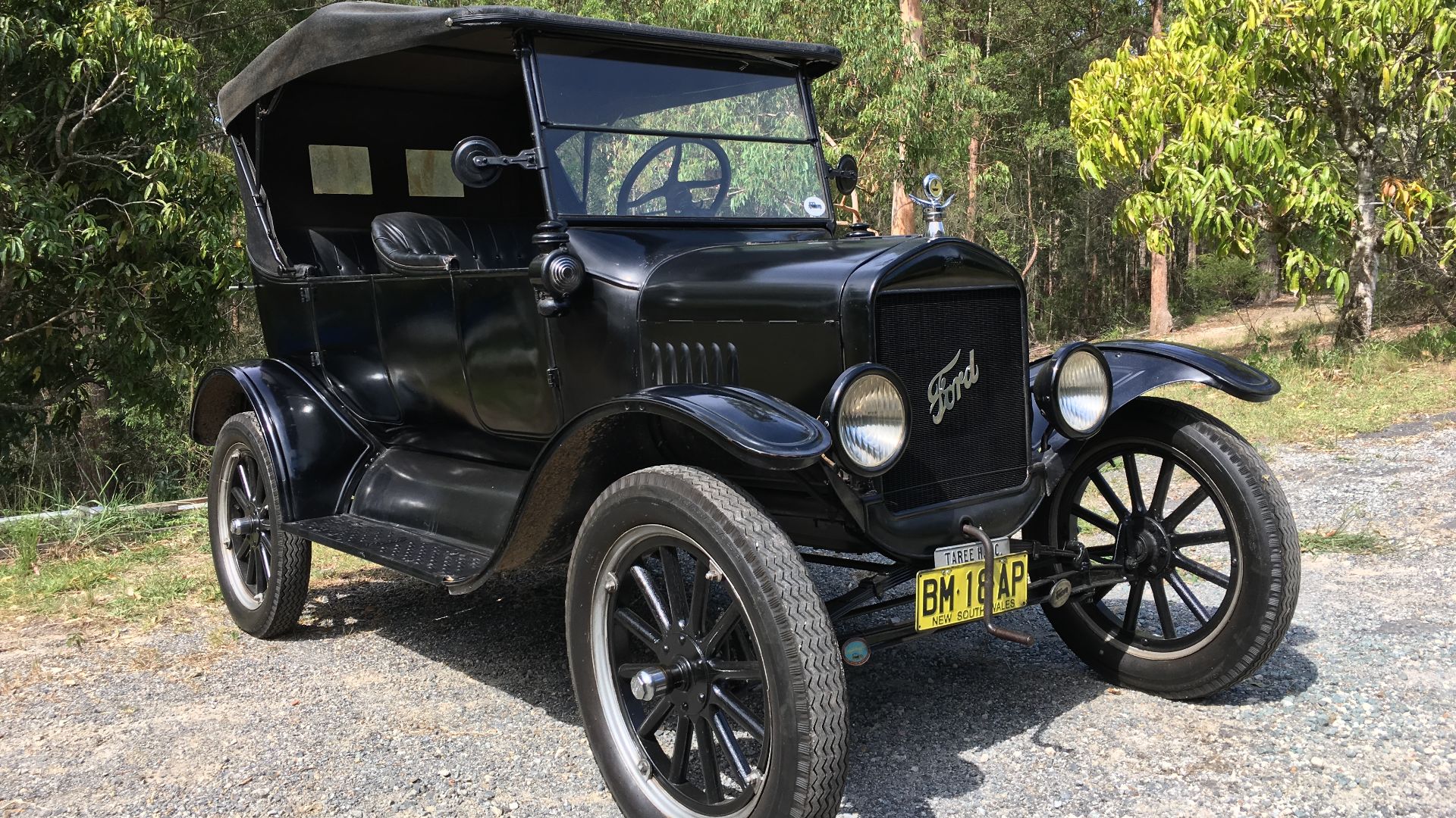 File:1925 Ford Model T touring.jpg