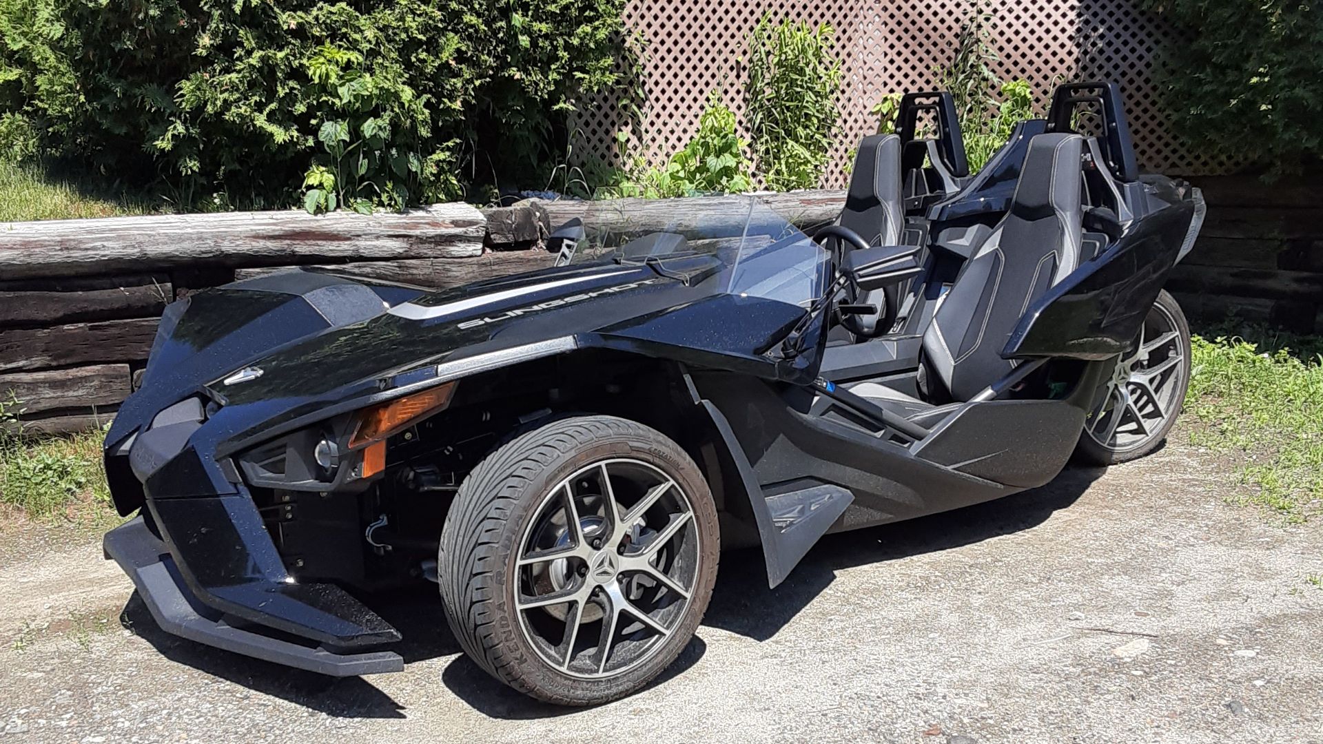 File:Polaris Slingshot SL Saint Johnsbury VT July 2020.jpg