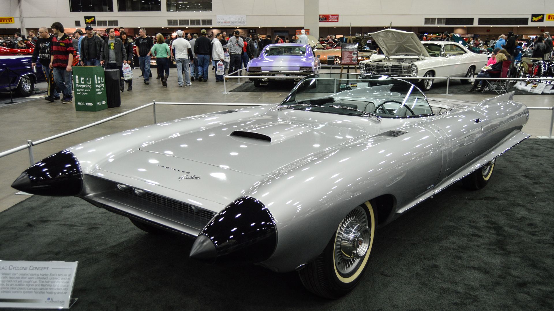 File:Cadillac Cyclone Concept.jpg