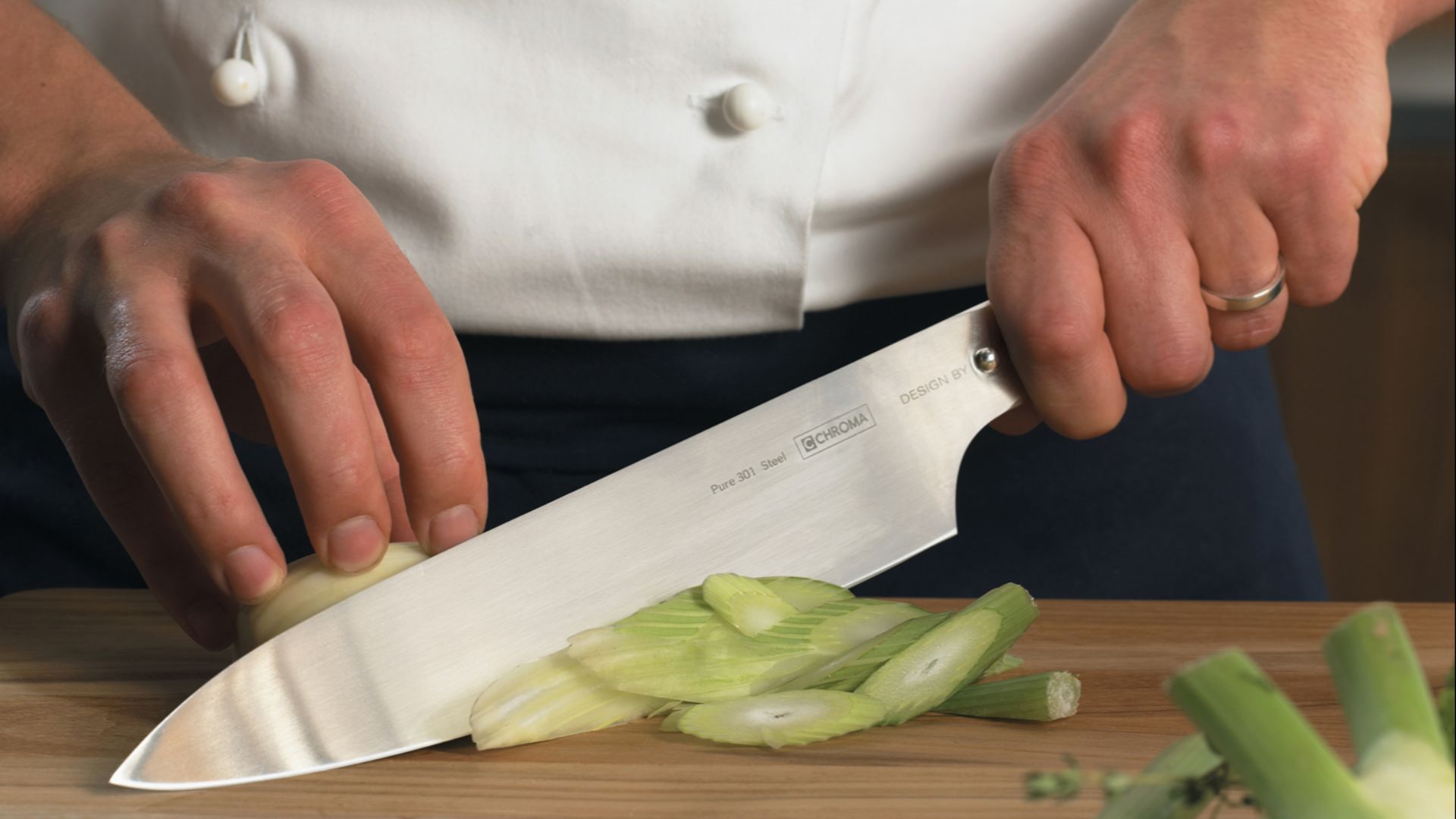 File:Chroma type 301.jpg