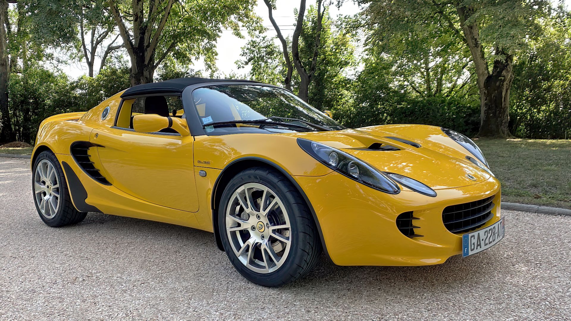 File:(Series 2) Lotus Elise (type 111) version SC (SuperCharged) 2009.jpg