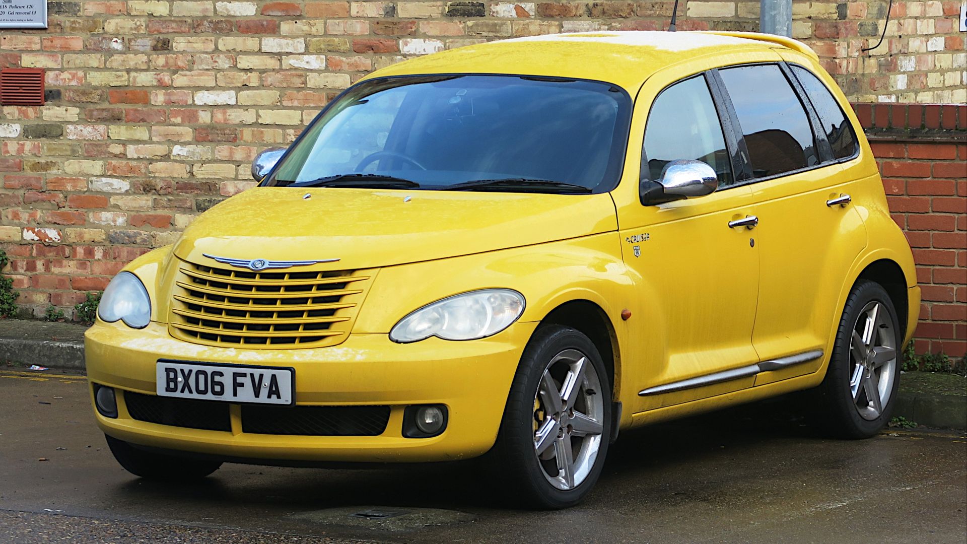 File:Chrysler PT Cruiser 2429cc registered March 2006.jpg