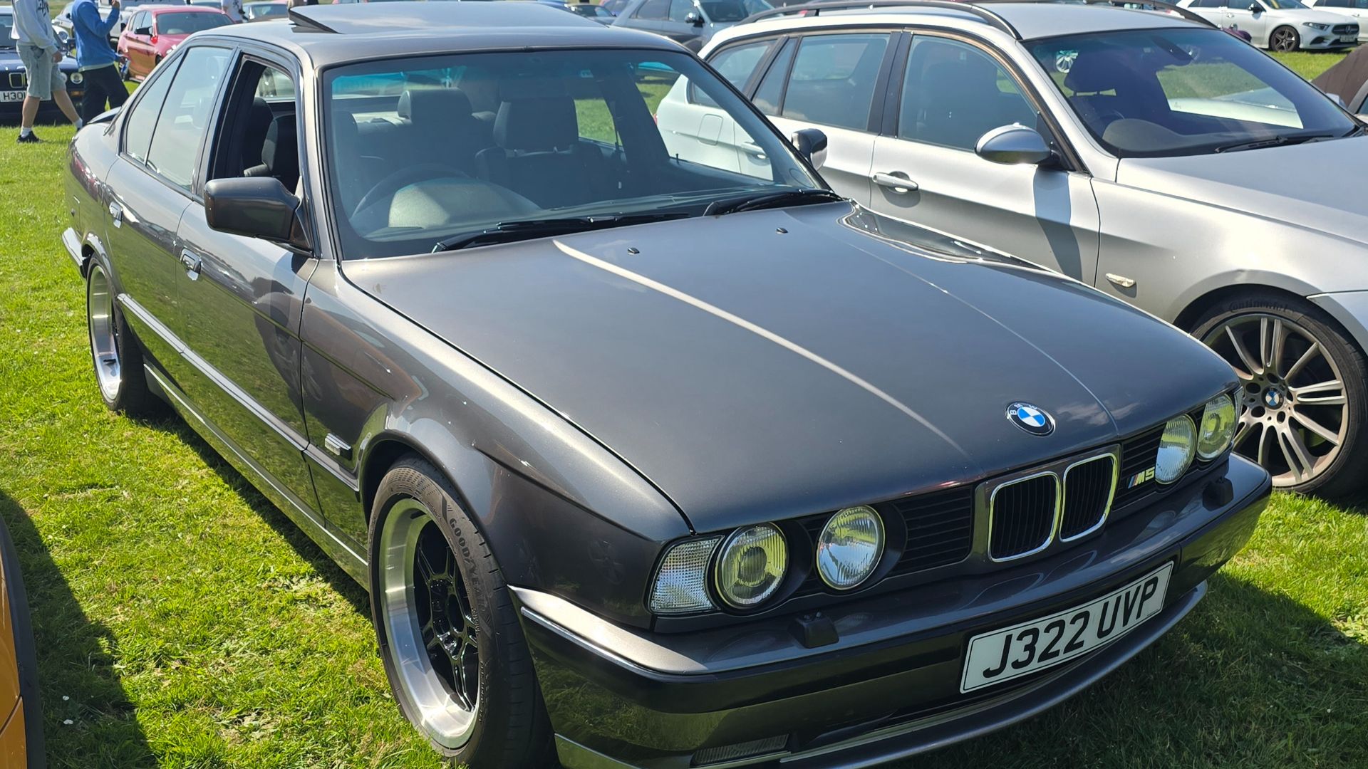 File:1992 BMW M5.jpg