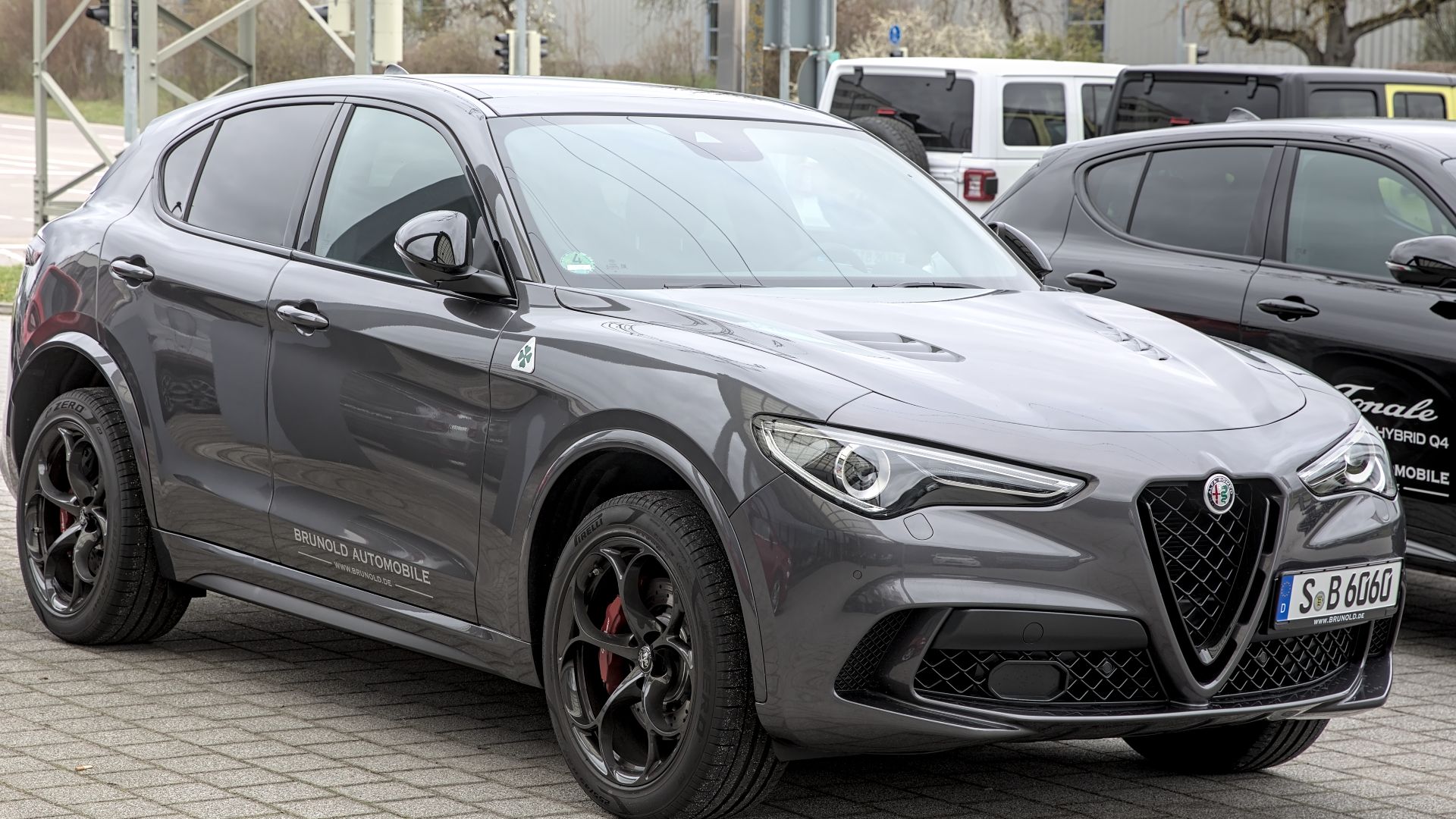 File:Alfa Romeo Stelvio QV 1X7A7063.jpg