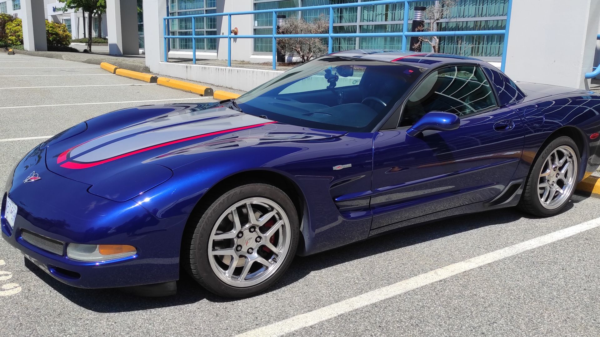 File:2004 Chevrolet Corvette Z06 Commemorative Edition.jpg