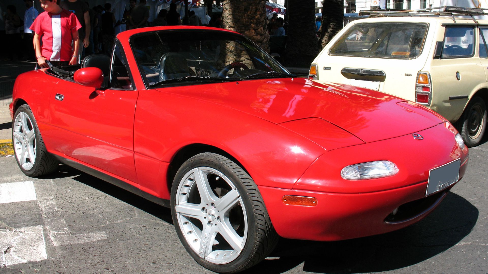 File:Mazda MX-5 Miata 1990 (10282399175).jpg