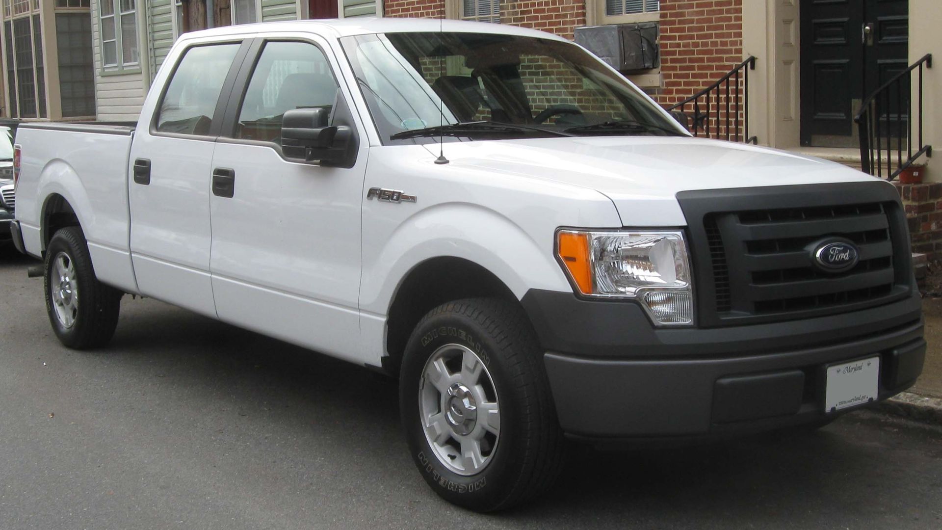 File:Ford F-150 XL SuperCrew -- 03-10-2010.jpg