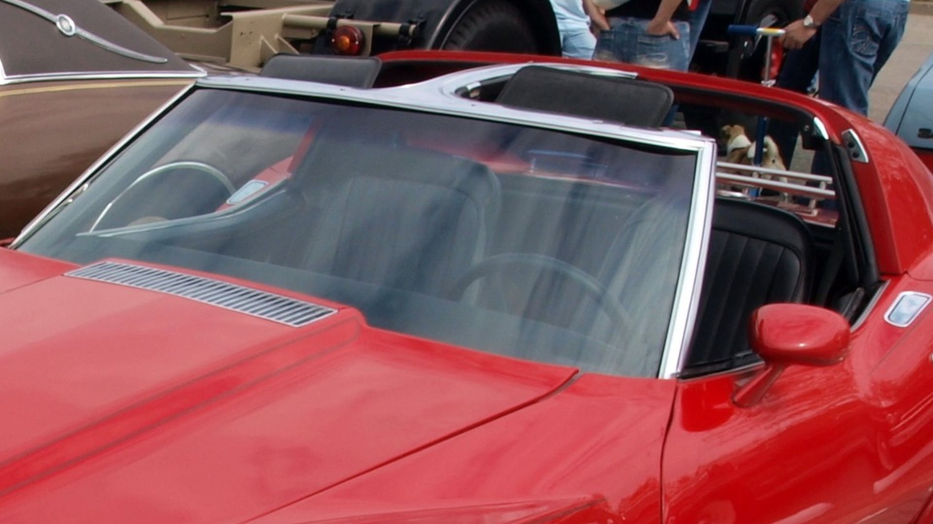 File:Red Corvette Stingray pic1a.JPG