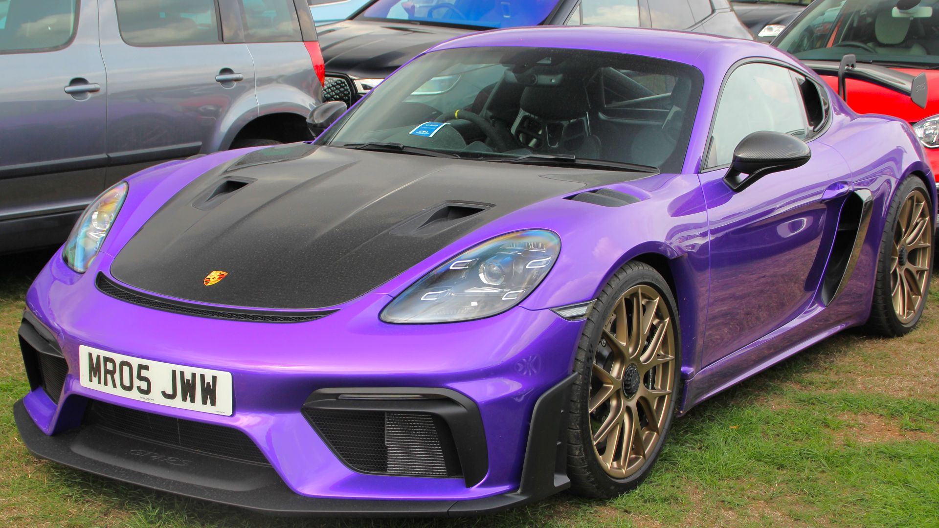 File:2022 Porsche 718 Cayman GT4 RS Weissach.jpg