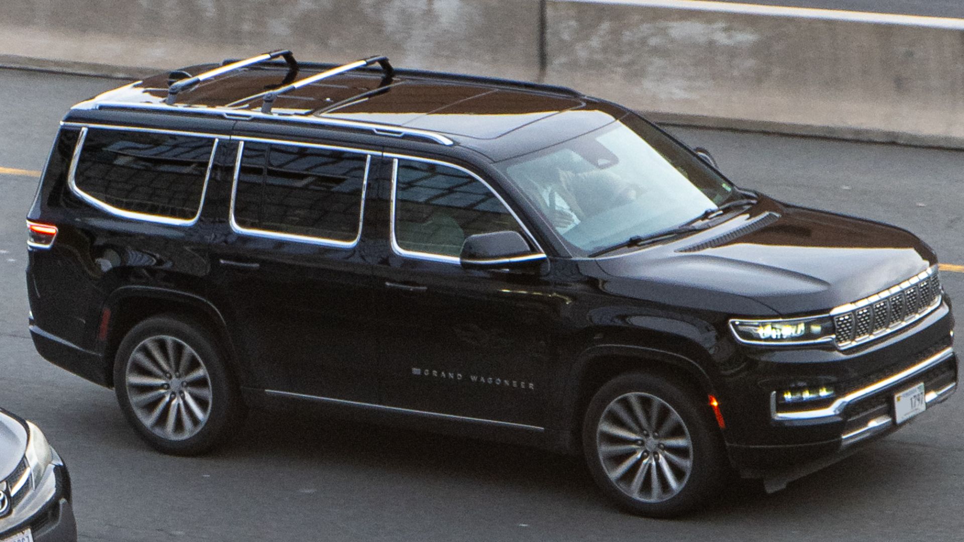 File:Jeep Grand Wagoneer (WS) Washington DC Metro Area, USA (1).jpg