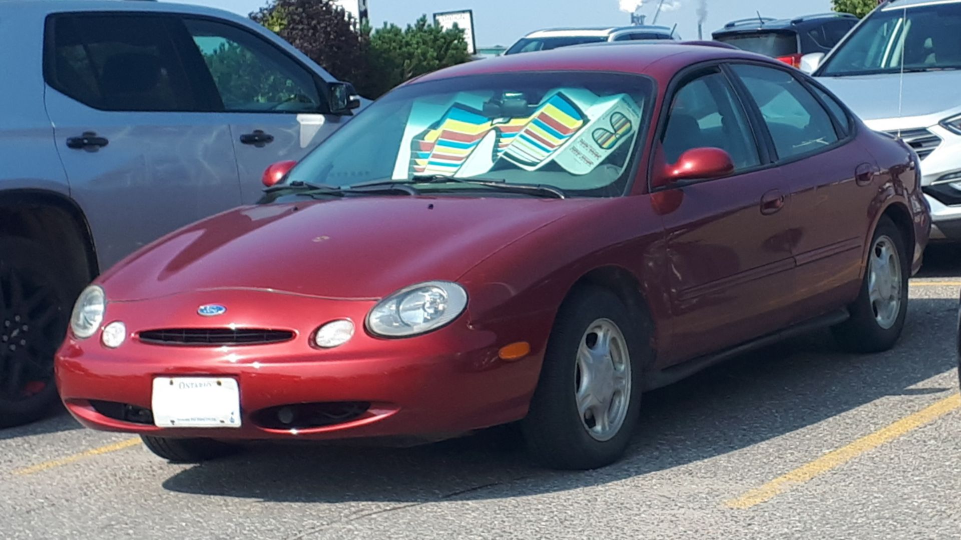 File:Ford Taurus 09-21-2019.jpg