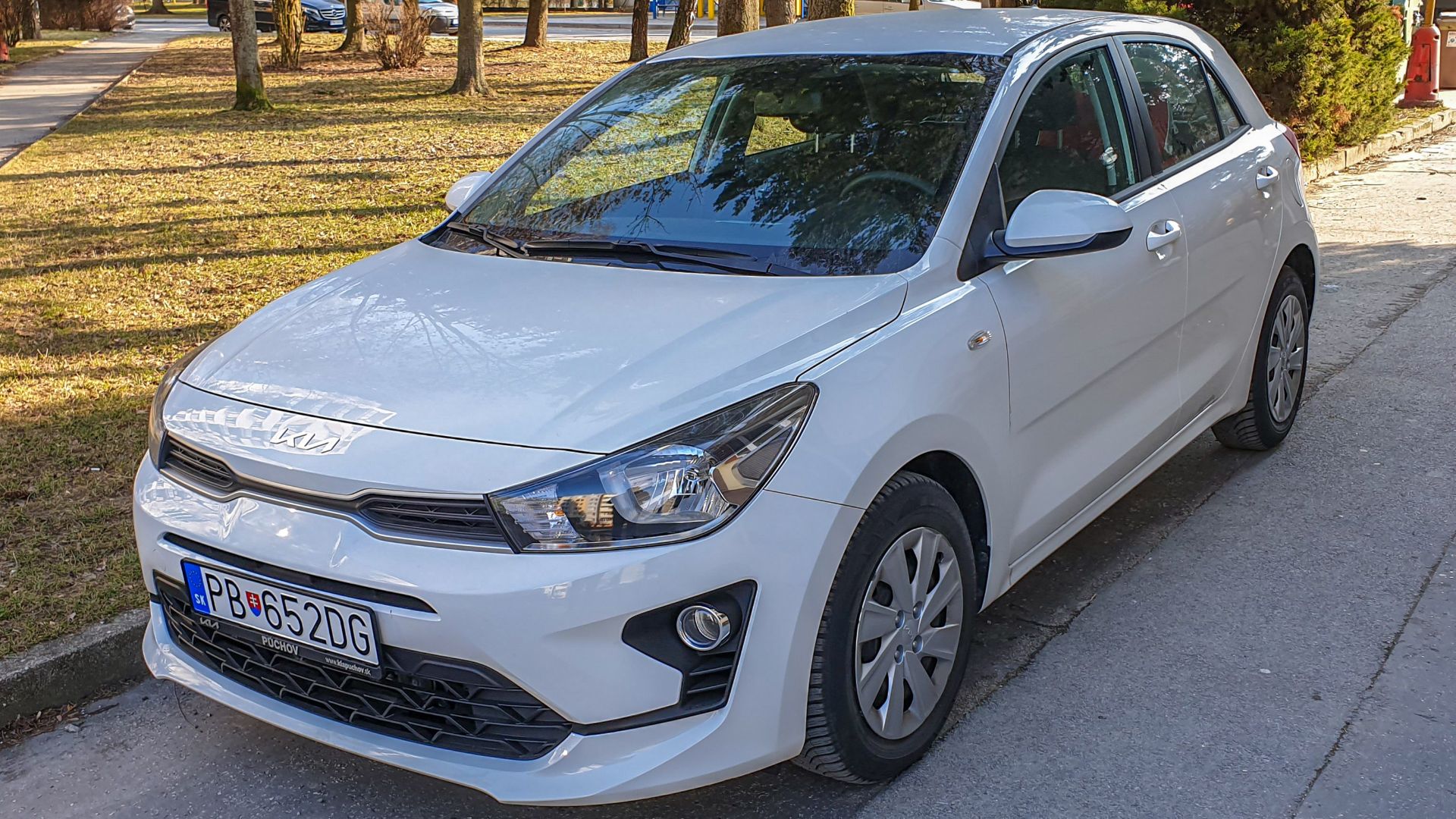 File:2022 Kia Rio.jpg