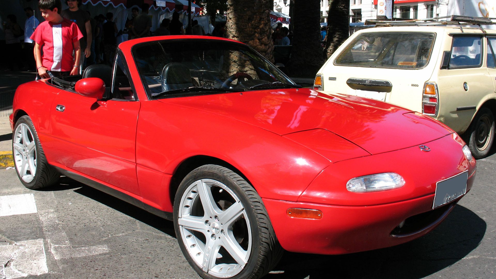 File:Mazda MX-5 Miata 1990 (10282399175).jpg
