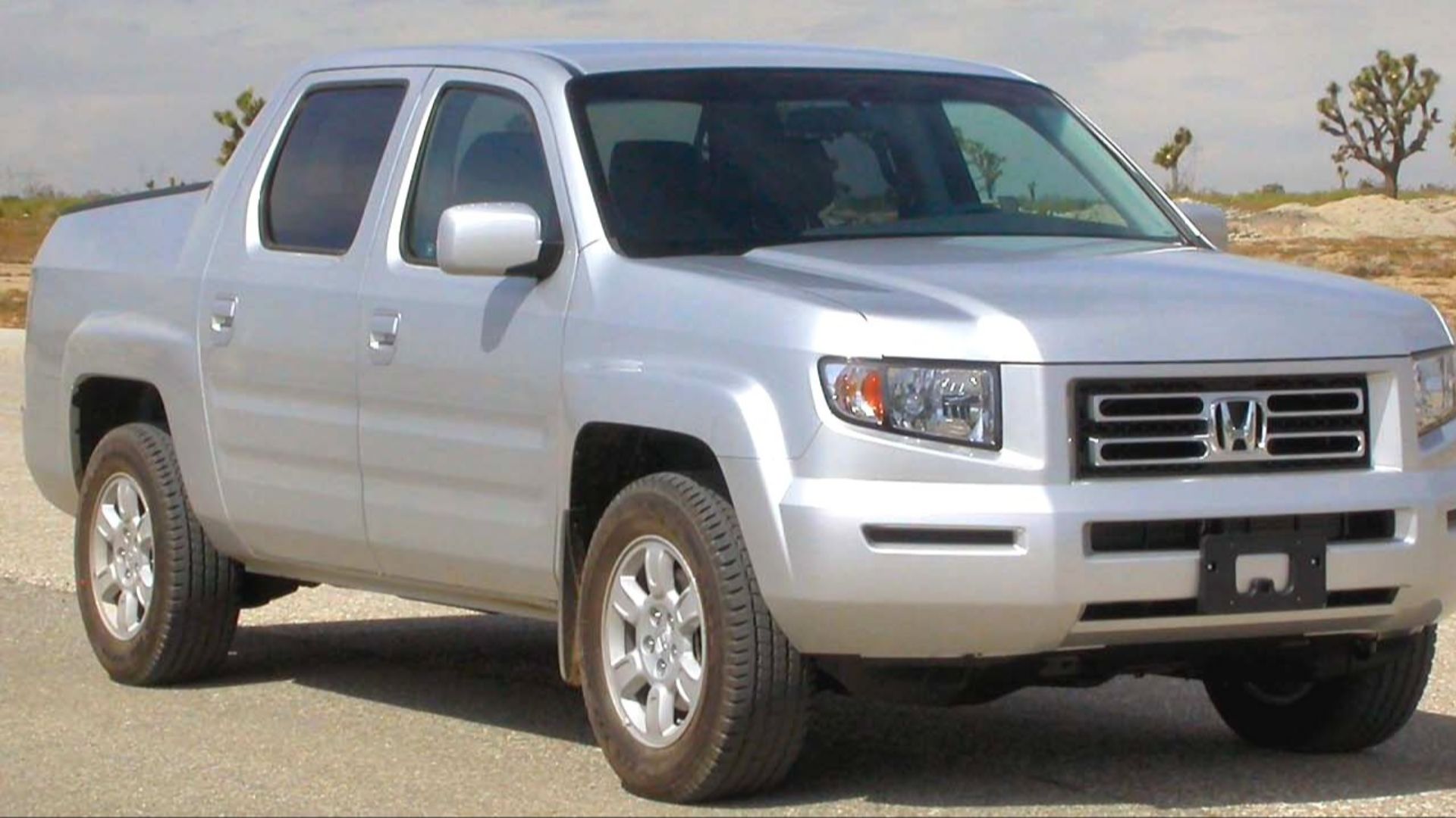 File:2006 Honda Ridgeline RTS -- NHTSA 2.jpg