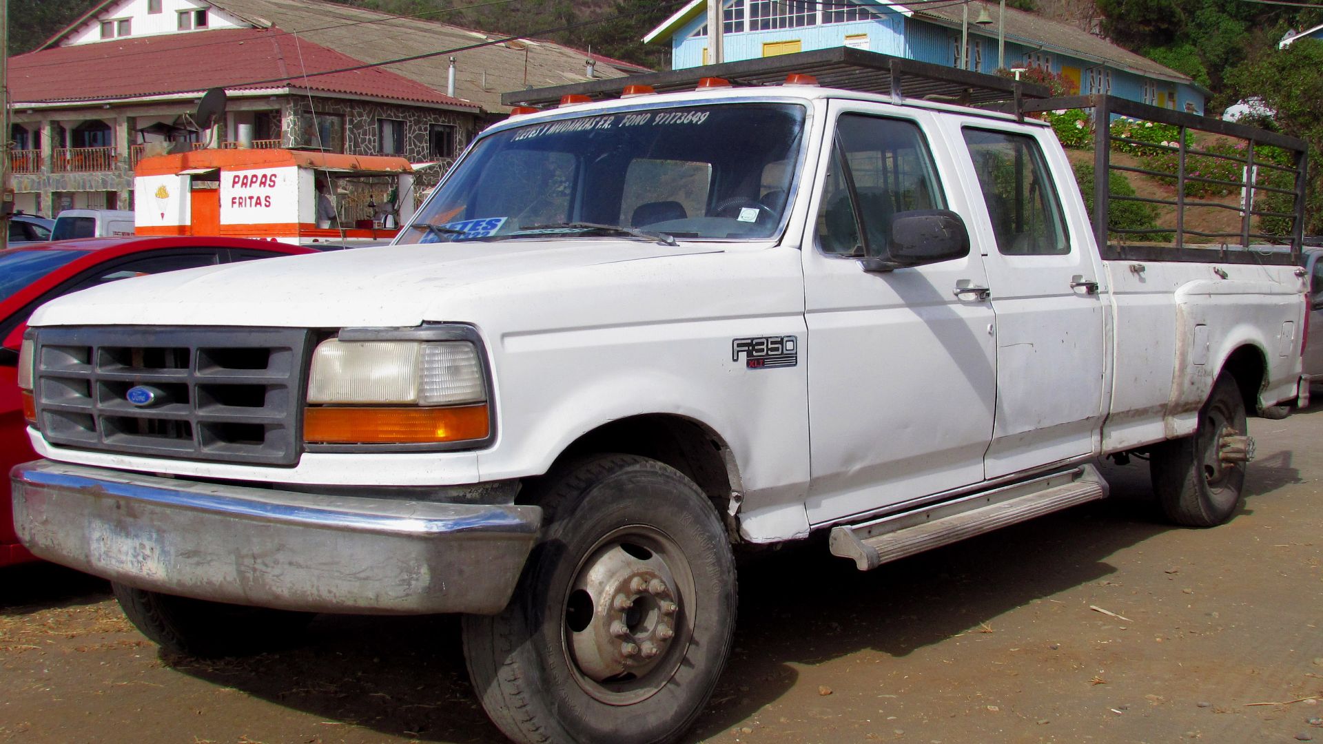 File:Ford F-350 XLT Crew Cab 1994 (34589635874).jpg