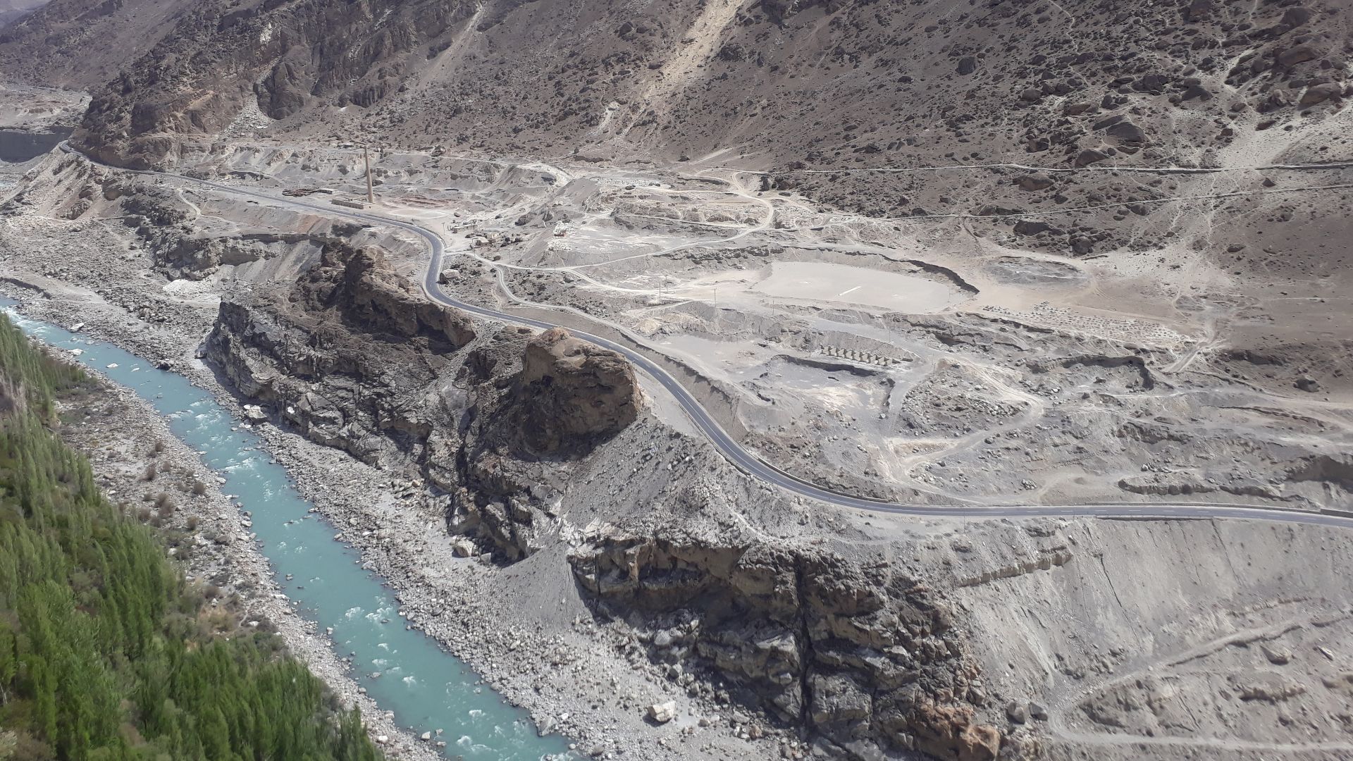 File:Karakoram Highway view from Altit fort.jpg