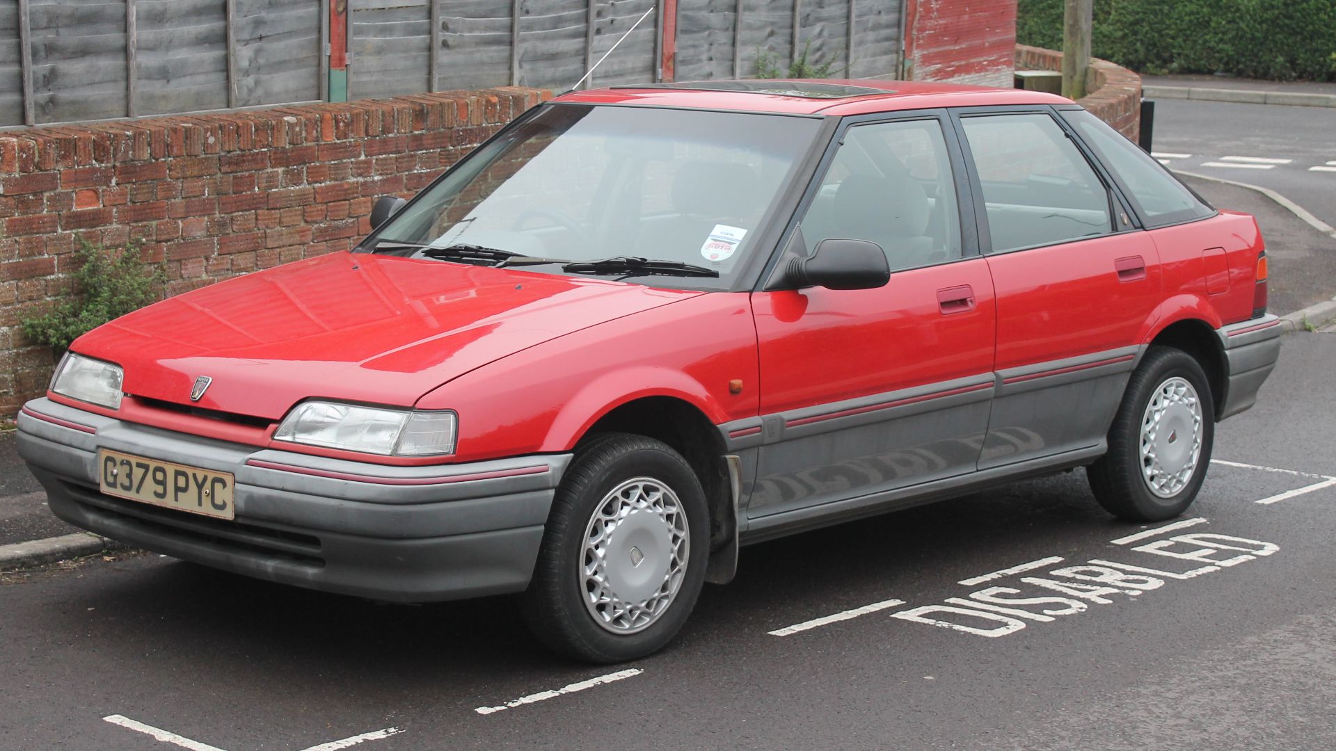 File:1990 Rover 214SLi pre-facelift (10025019705).jpg
