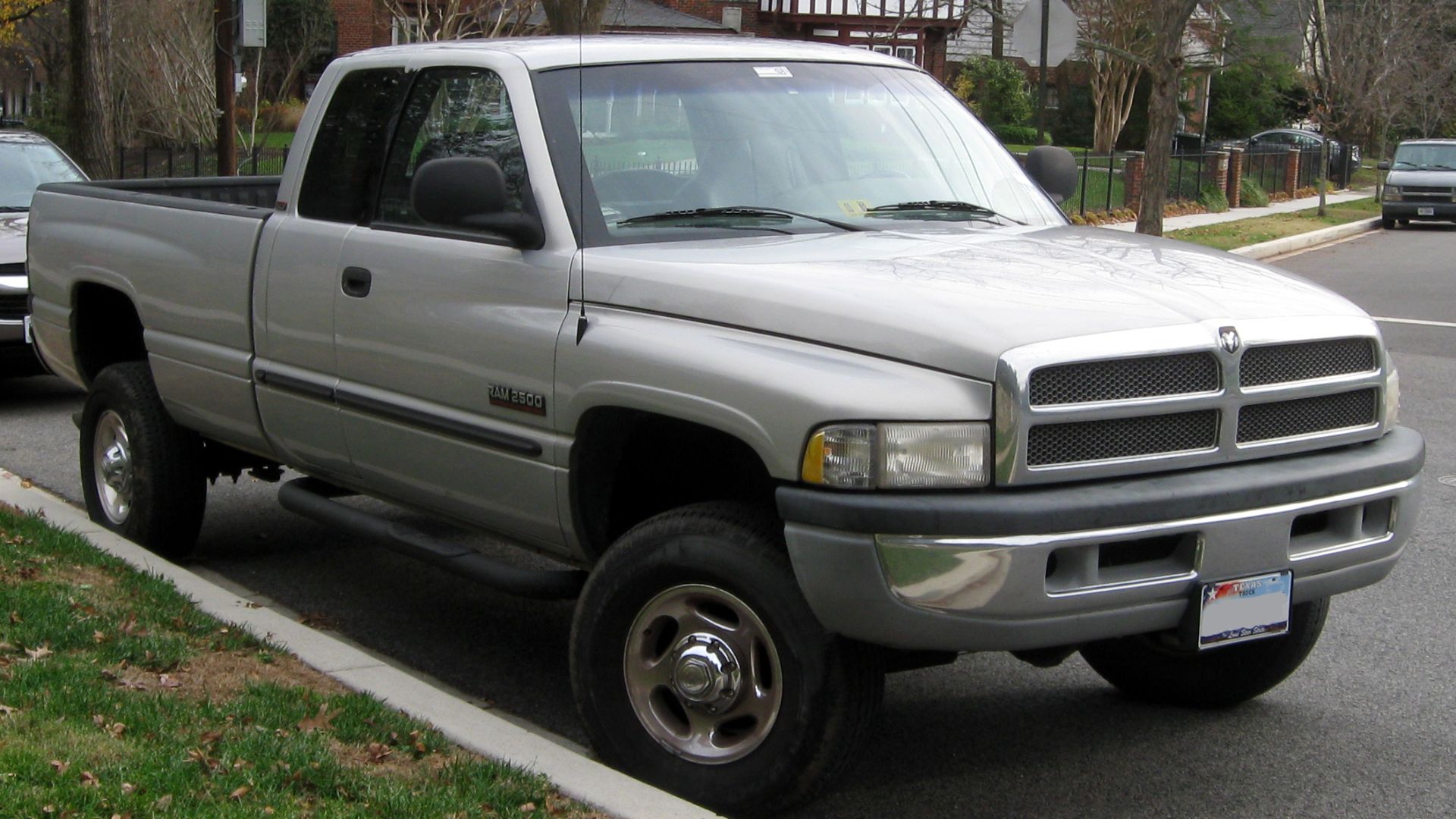 File:Dodge Ram 2500 -- 11-26-2011 1.jpg