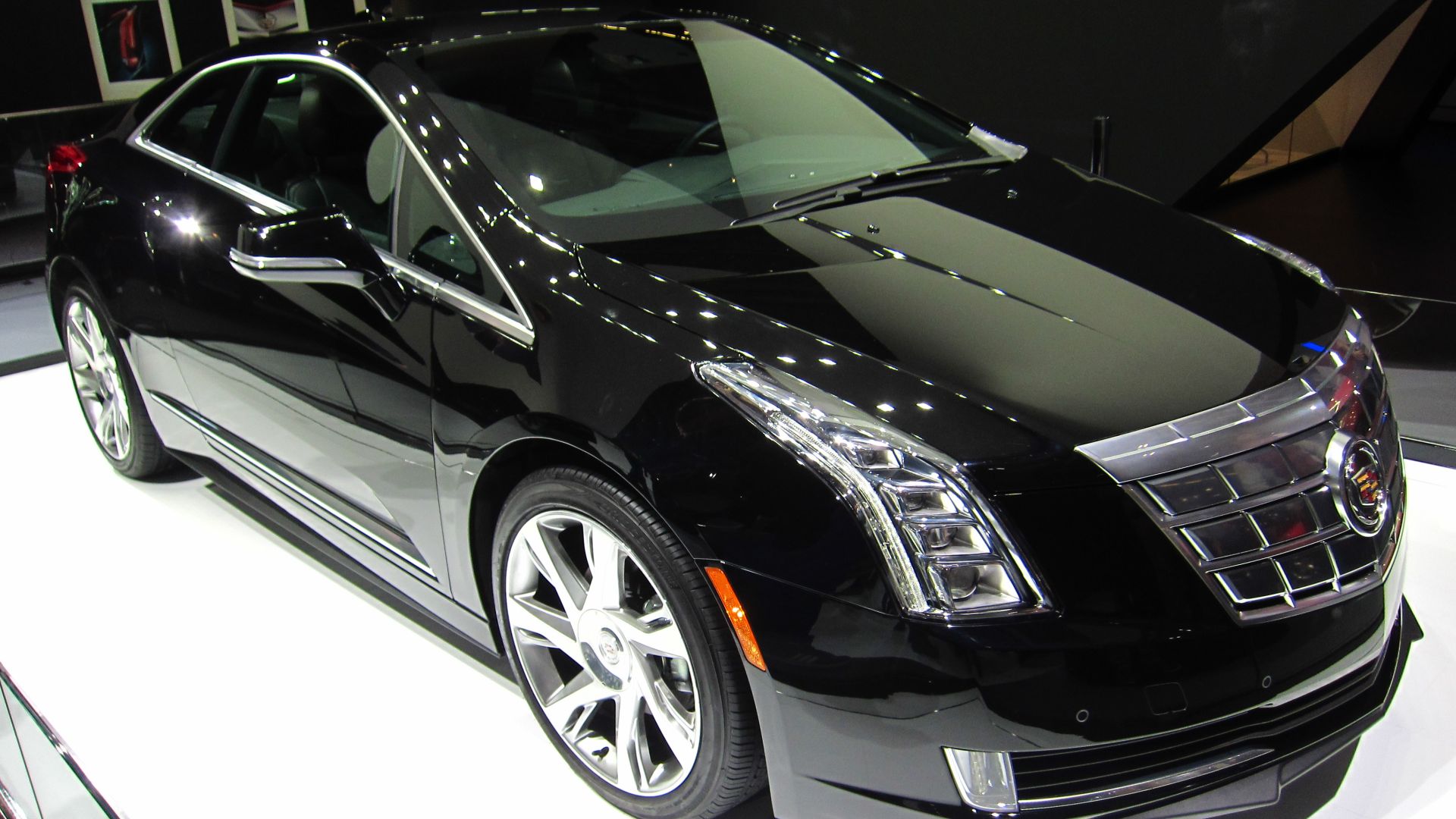 File:Cadillac ELR (9775887645).jpg