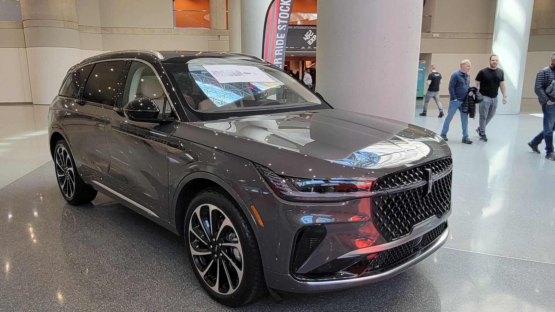 File:Lincoln Nautilus Reserve (2024) (53618557672).jpg