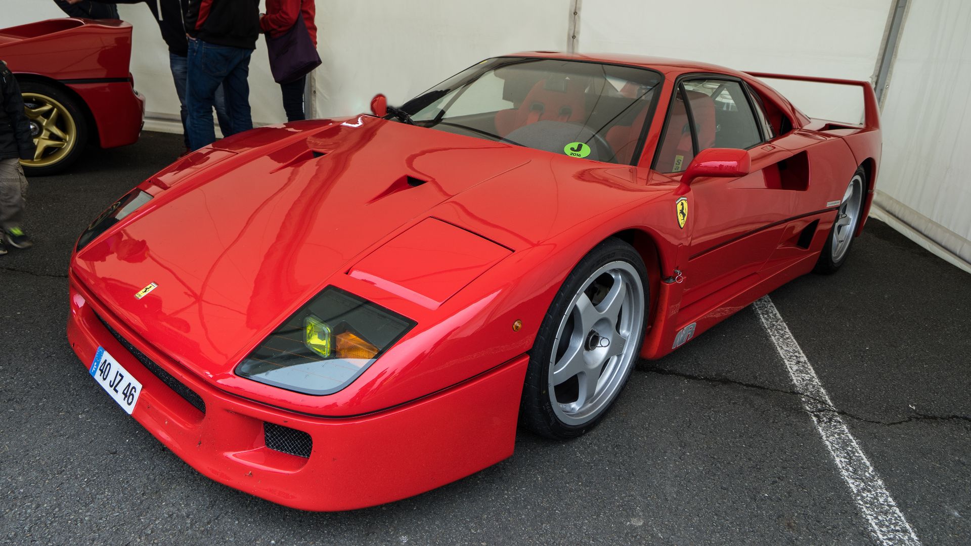 File:F40 Five (31751007804).jpg
