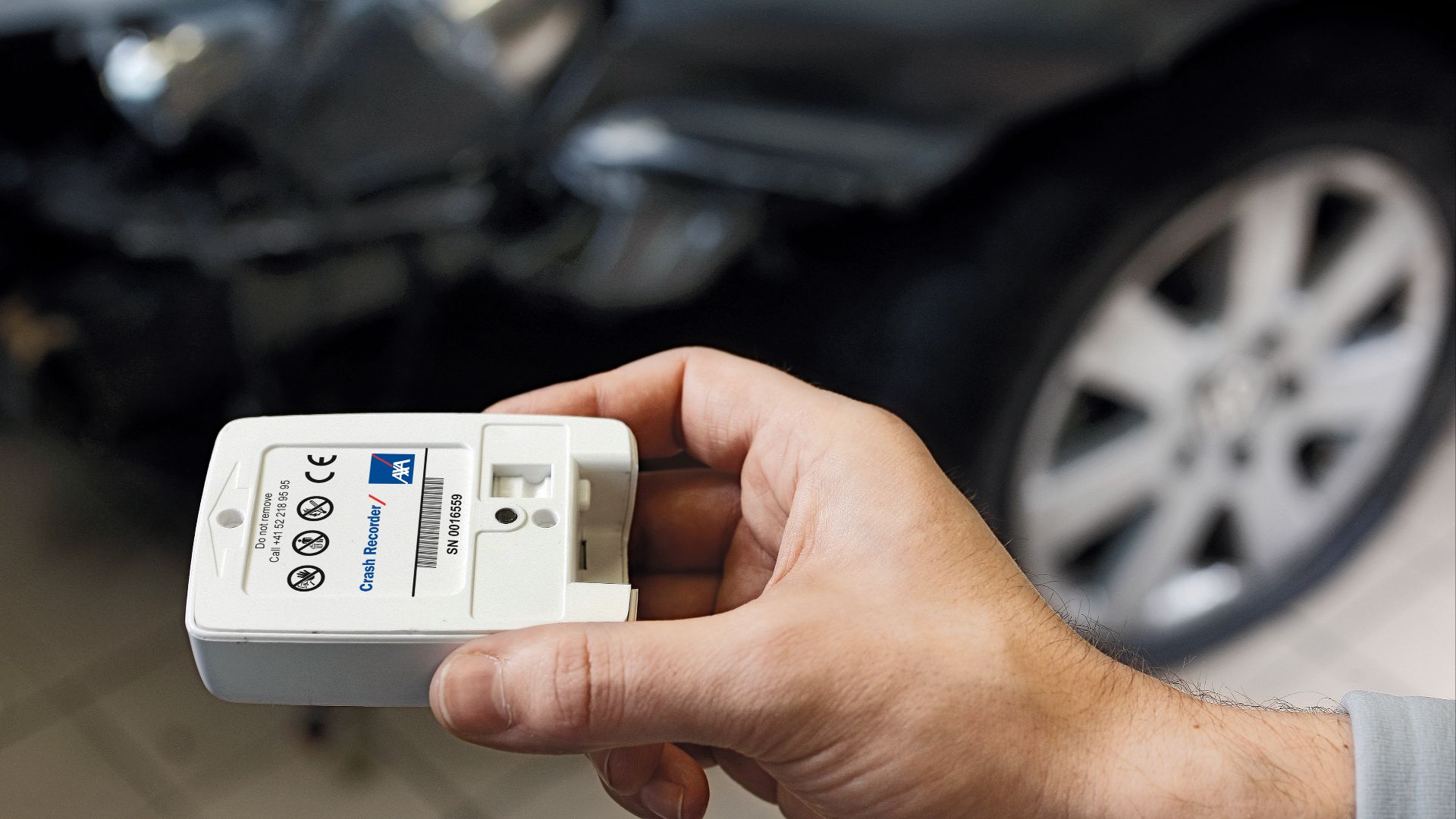 File:Crash Recorder vor Auto.jpg