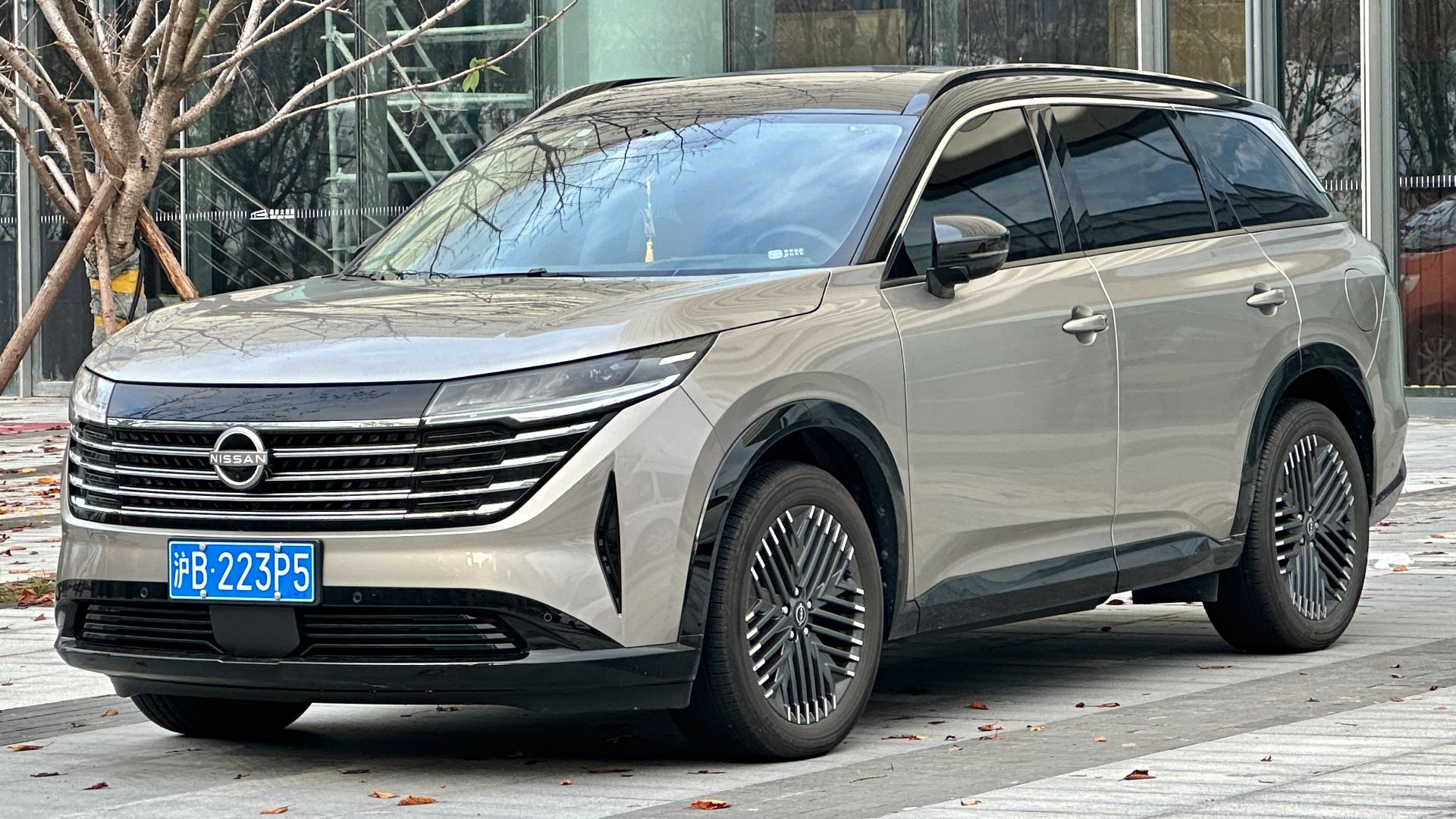 File:Nissan Pathfinder 005.jpg