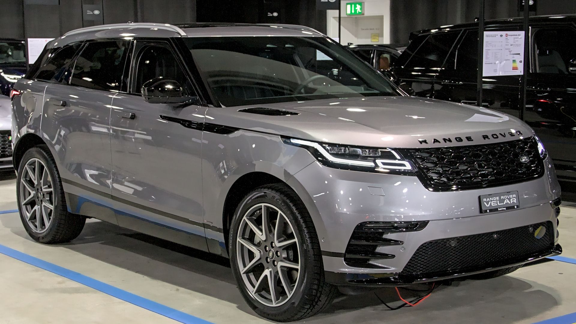 File:Range Rover Velar P400e Auto Zuerich 2021 IMG 0513.jpg