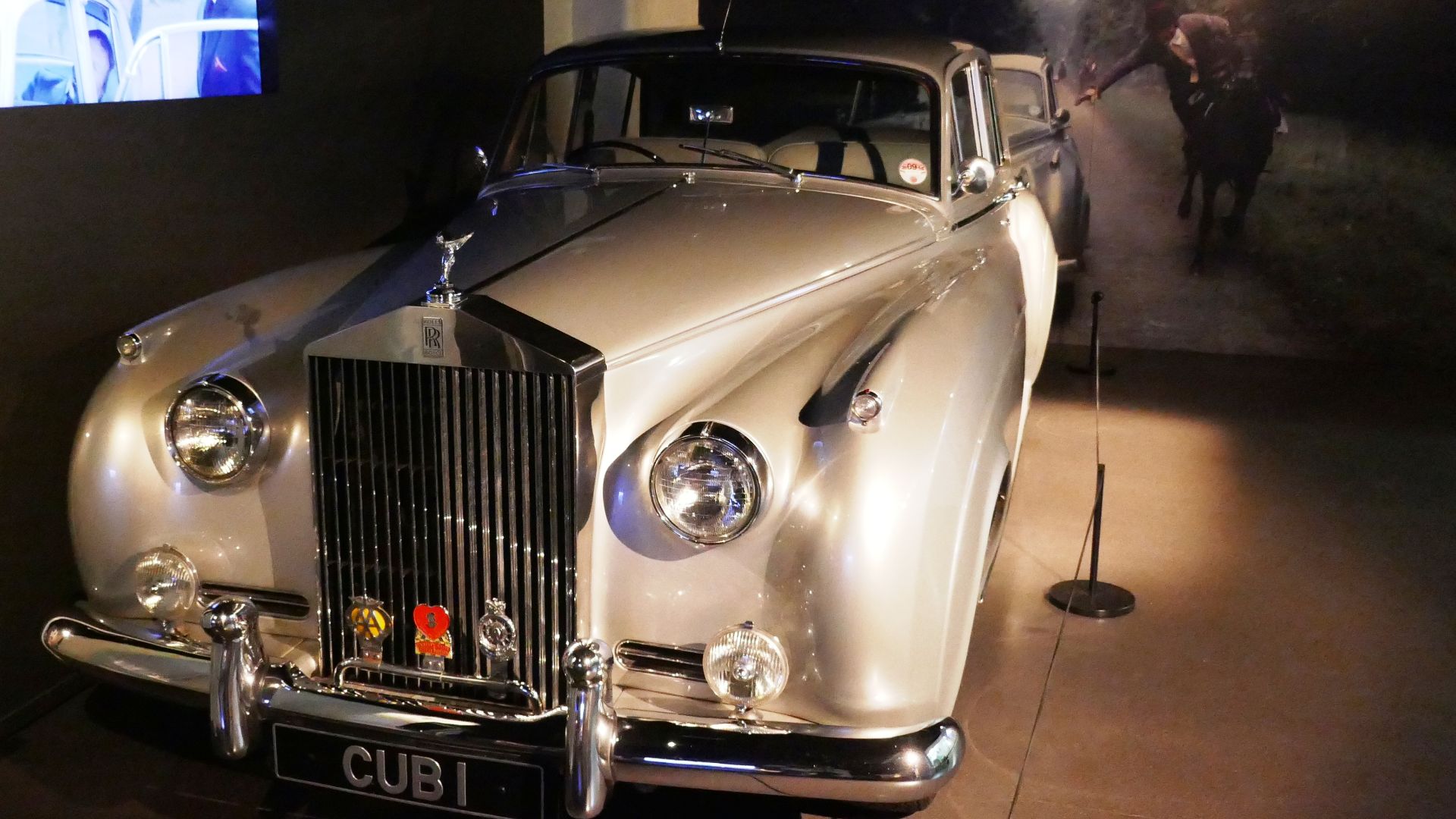 File:A View to a Kill - Rolls-Royce Silver Cloud II.jpg