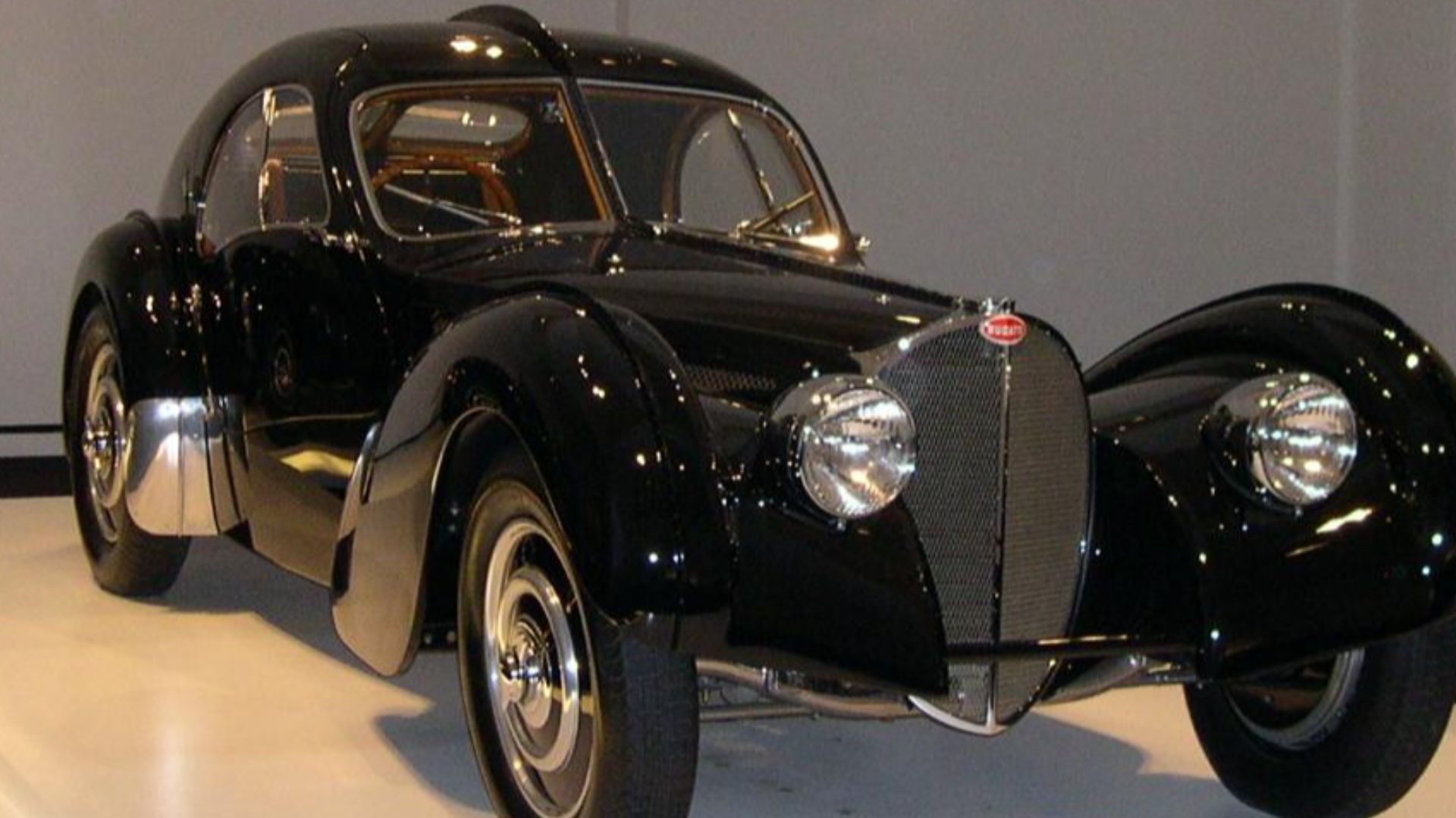 File:RL 1938 Bugatti 57SC Atlantic 34 2.jpg