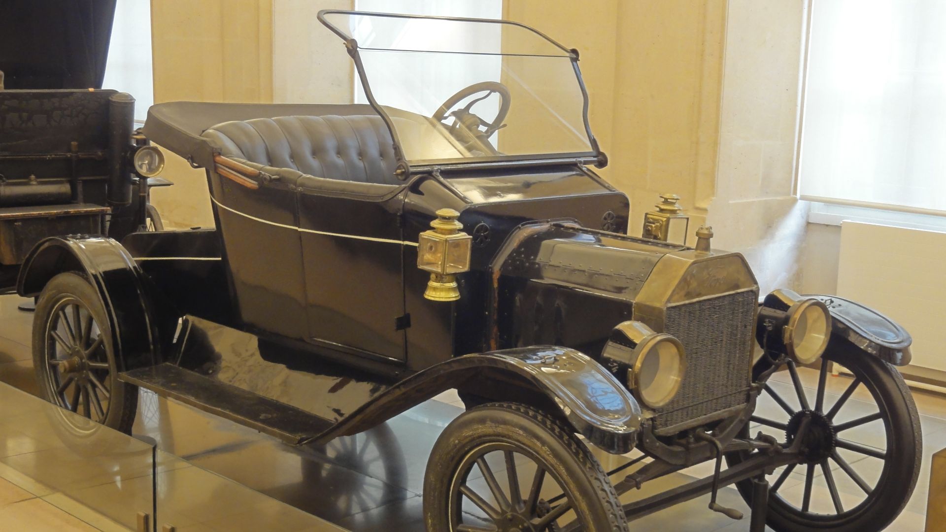File:Paris (75), musée des Arts et métiers, Ford model T, 1908 1.jpg