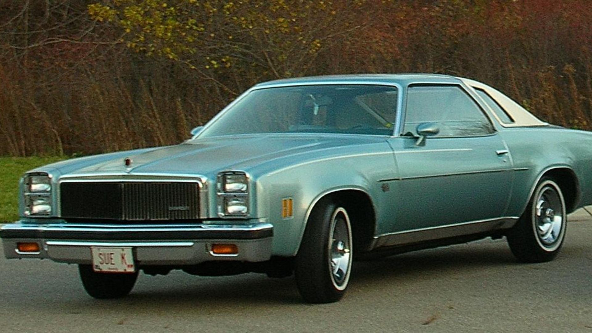 File:1977 Chevrolet Chevelle Malibu Classic Landau Coupé, front left.jpg