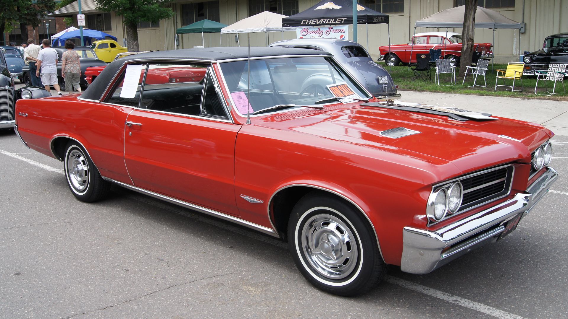 File:64 Pontiac GTO (9121534394).jpg