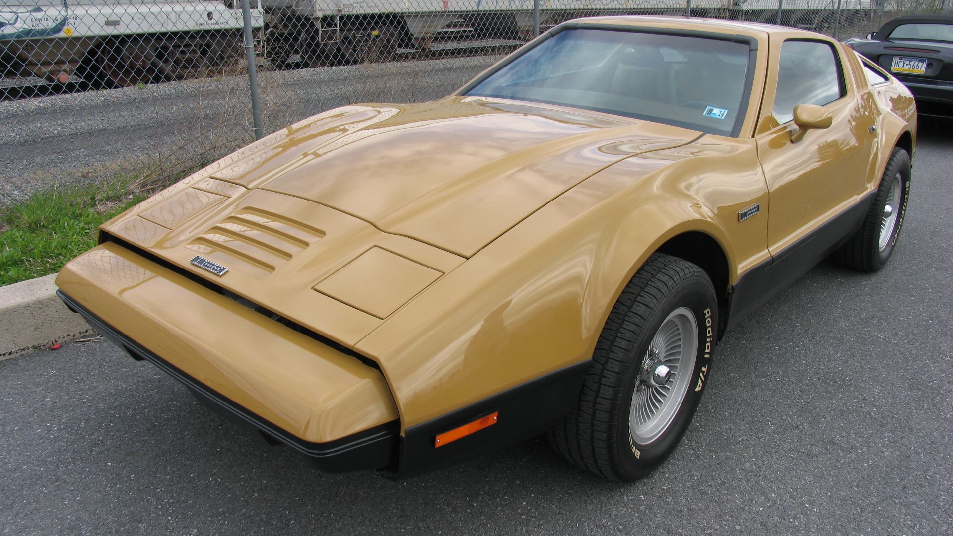 File:Bricklin SV1 (14038538635).jpg