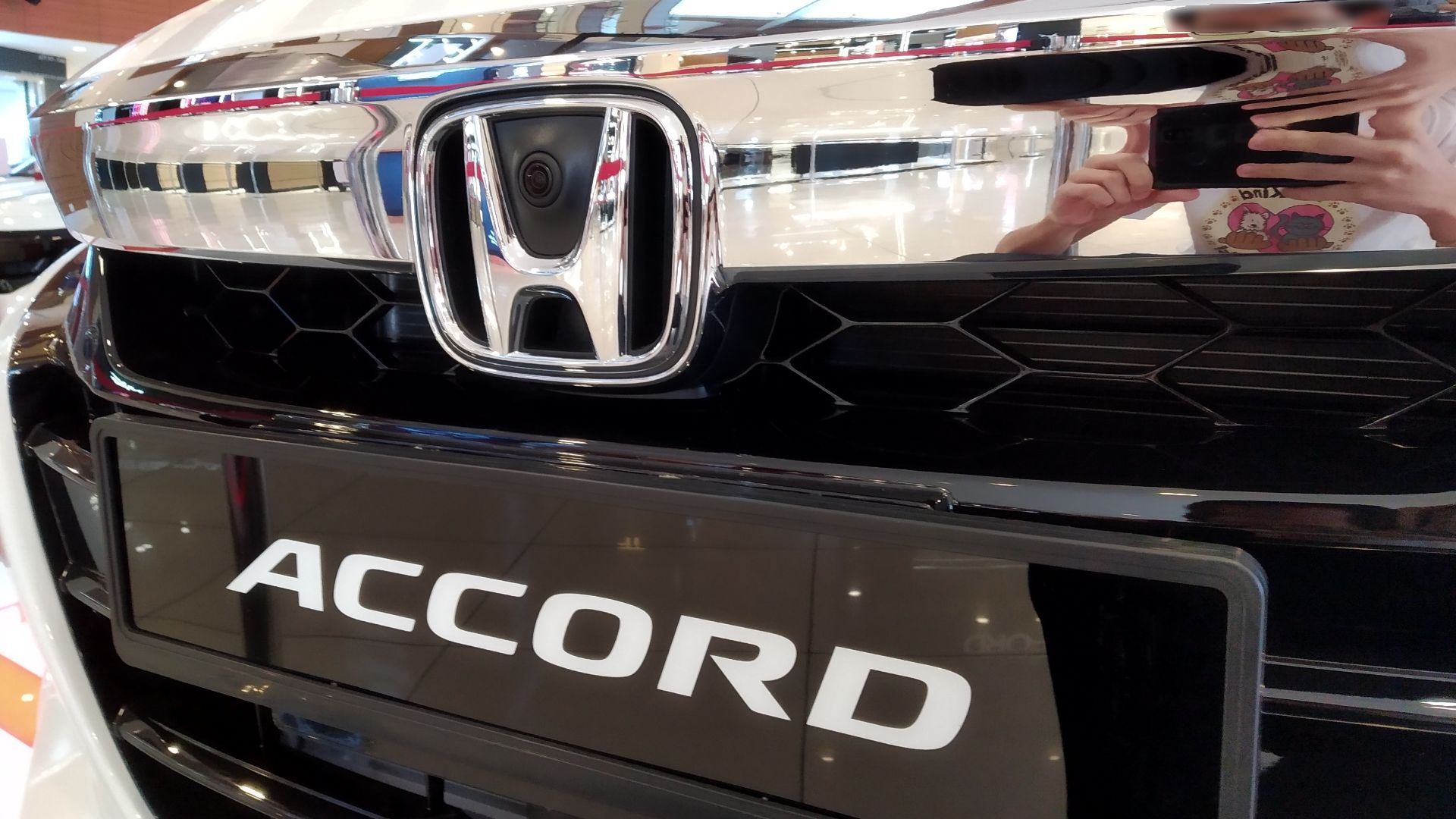 File:2020 Honda Accord 1.5 TC-P 01.jpg