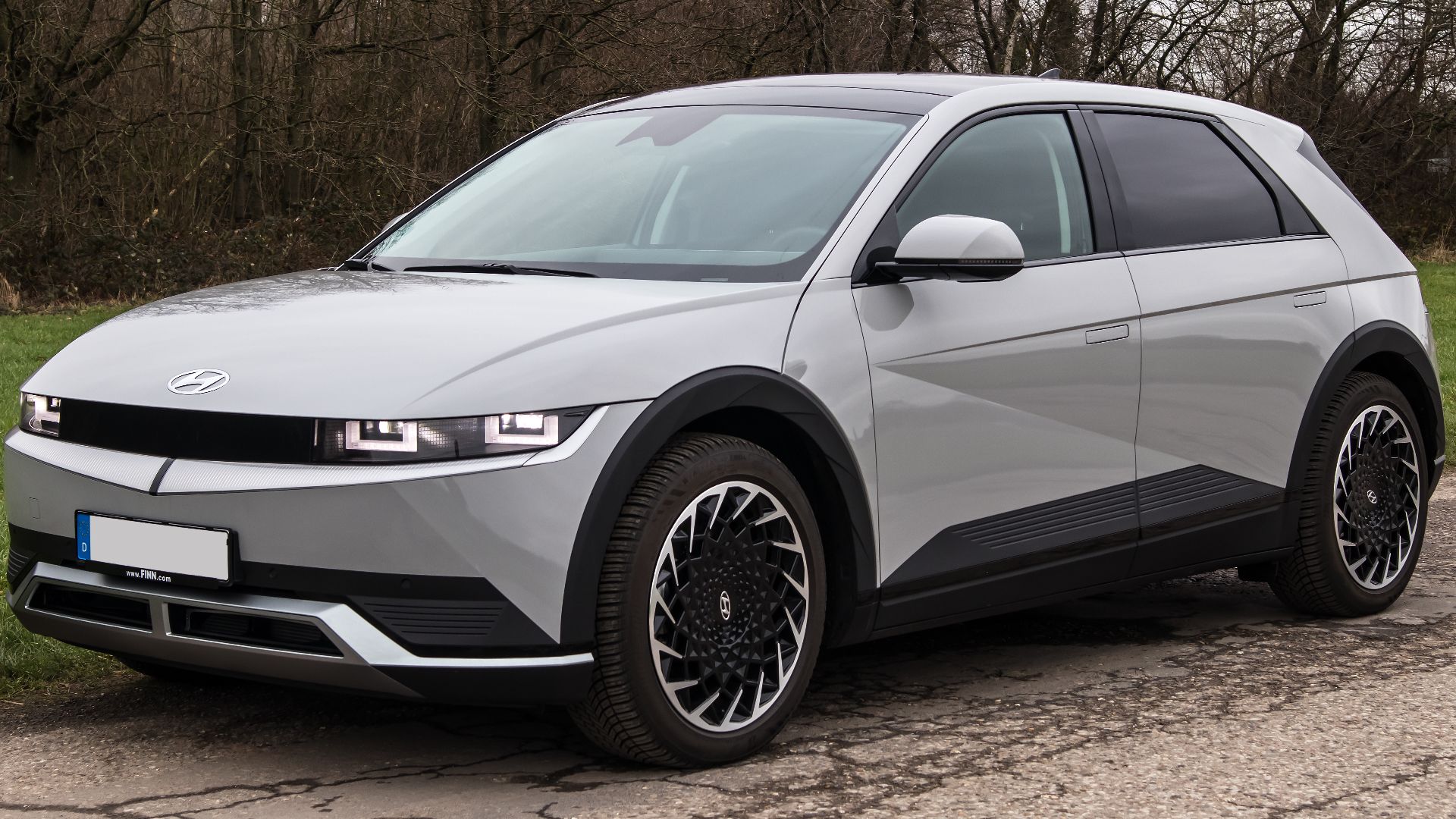 File:Hyundai Ioniq 5 AWD Techniq-Paket – f 31122024.jpg