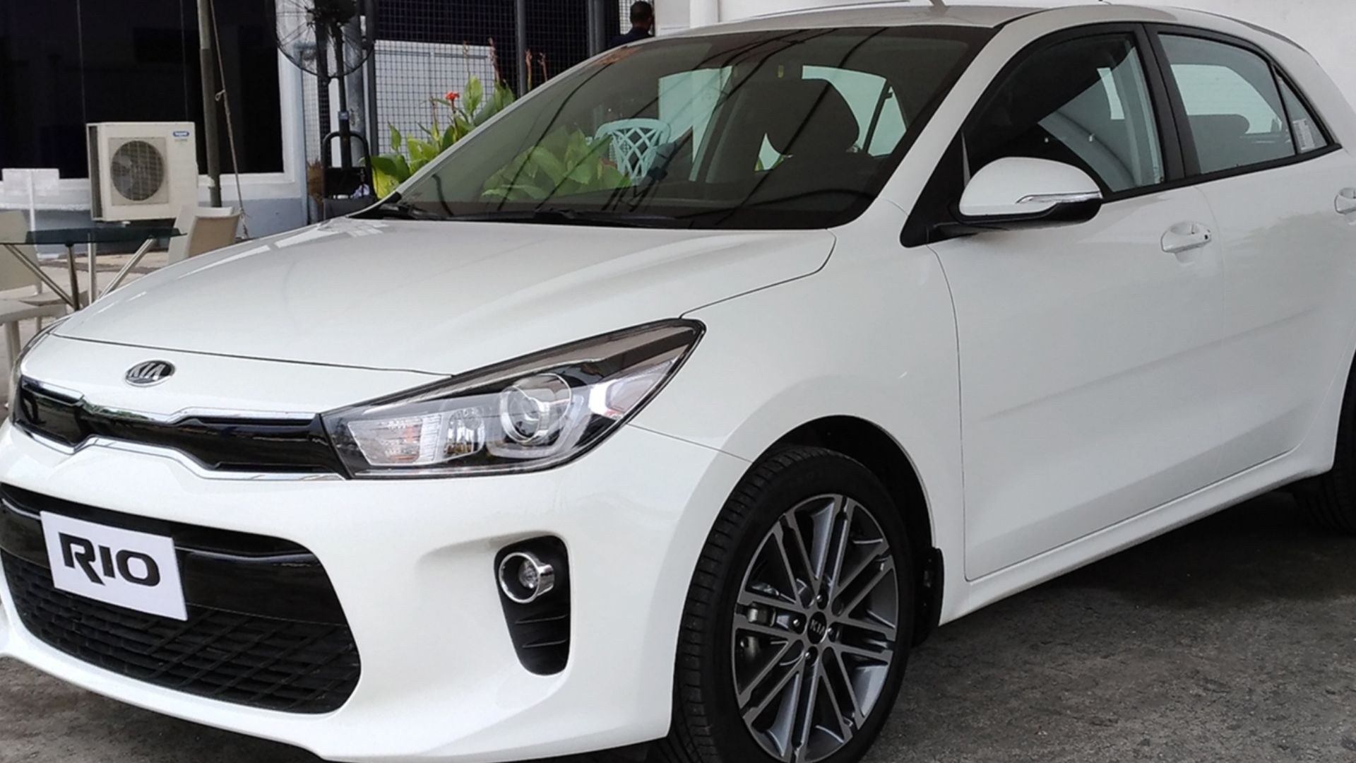 File:2018 Kia Rio EX - Side.jpg