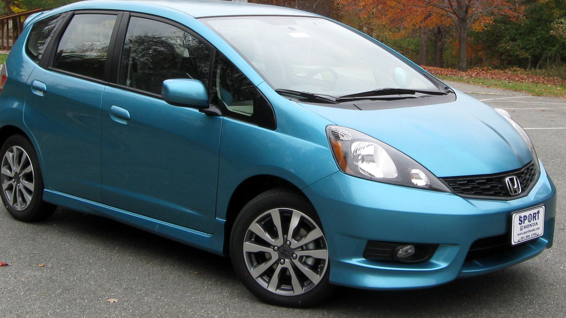 File:2012 Honda Fit Sport -- 11-10-2011.jpg