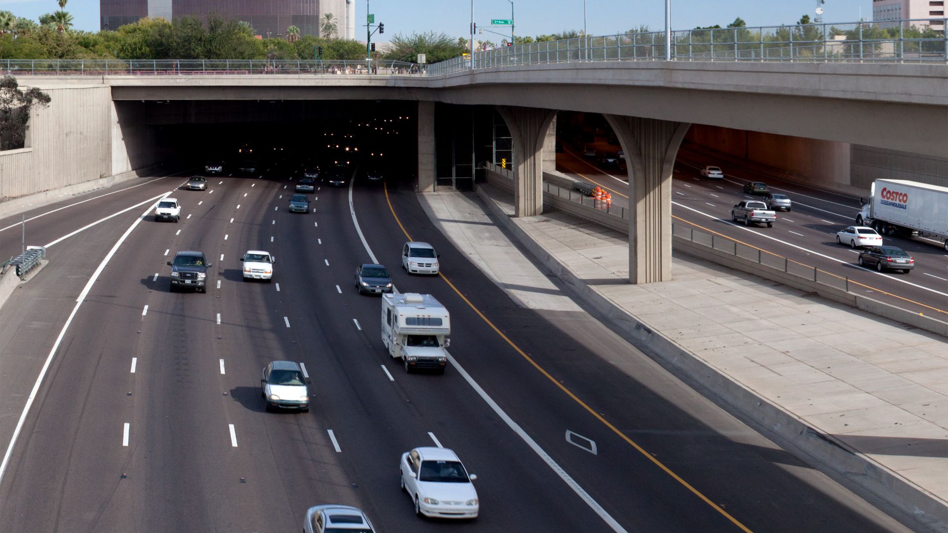 File:Interstate 10 - Papago Freeway Tunnel Deck Park Tunnel (2-Cropped) (5180235796).jpg