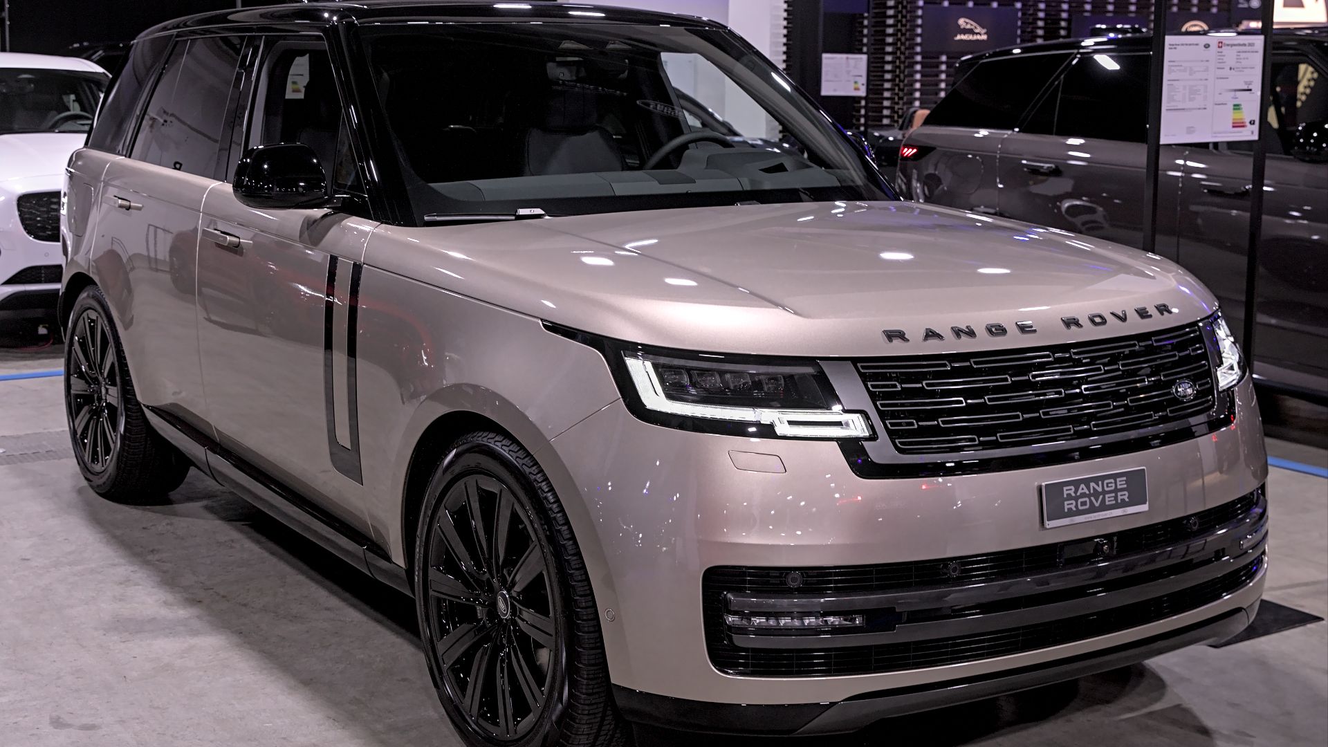 File:Land Rover Range Rover (5th generation) Auto Zuerich 2023 1X7A1237.jpg