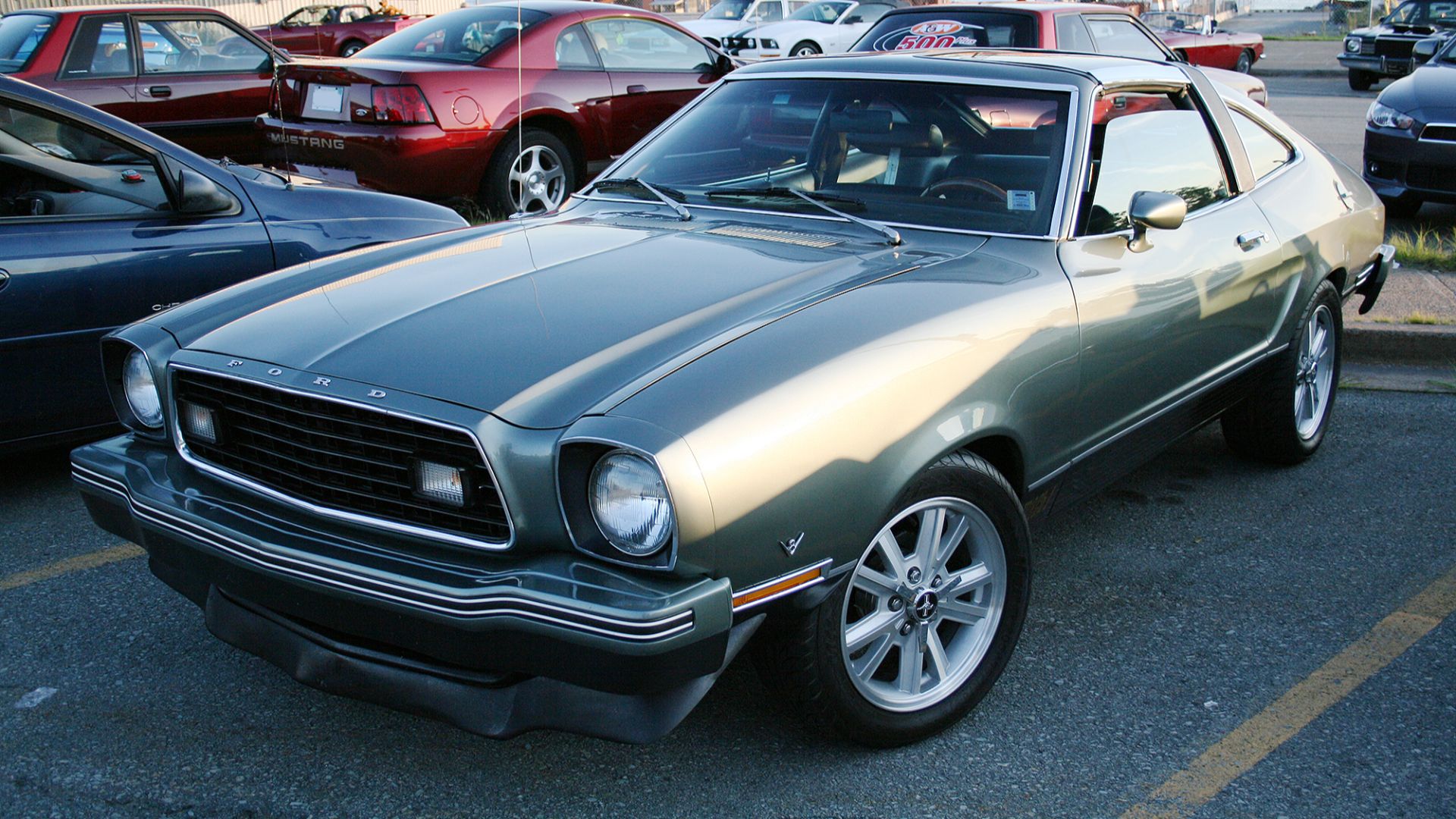File:Ford Mustang II Custom Wheels.jpg