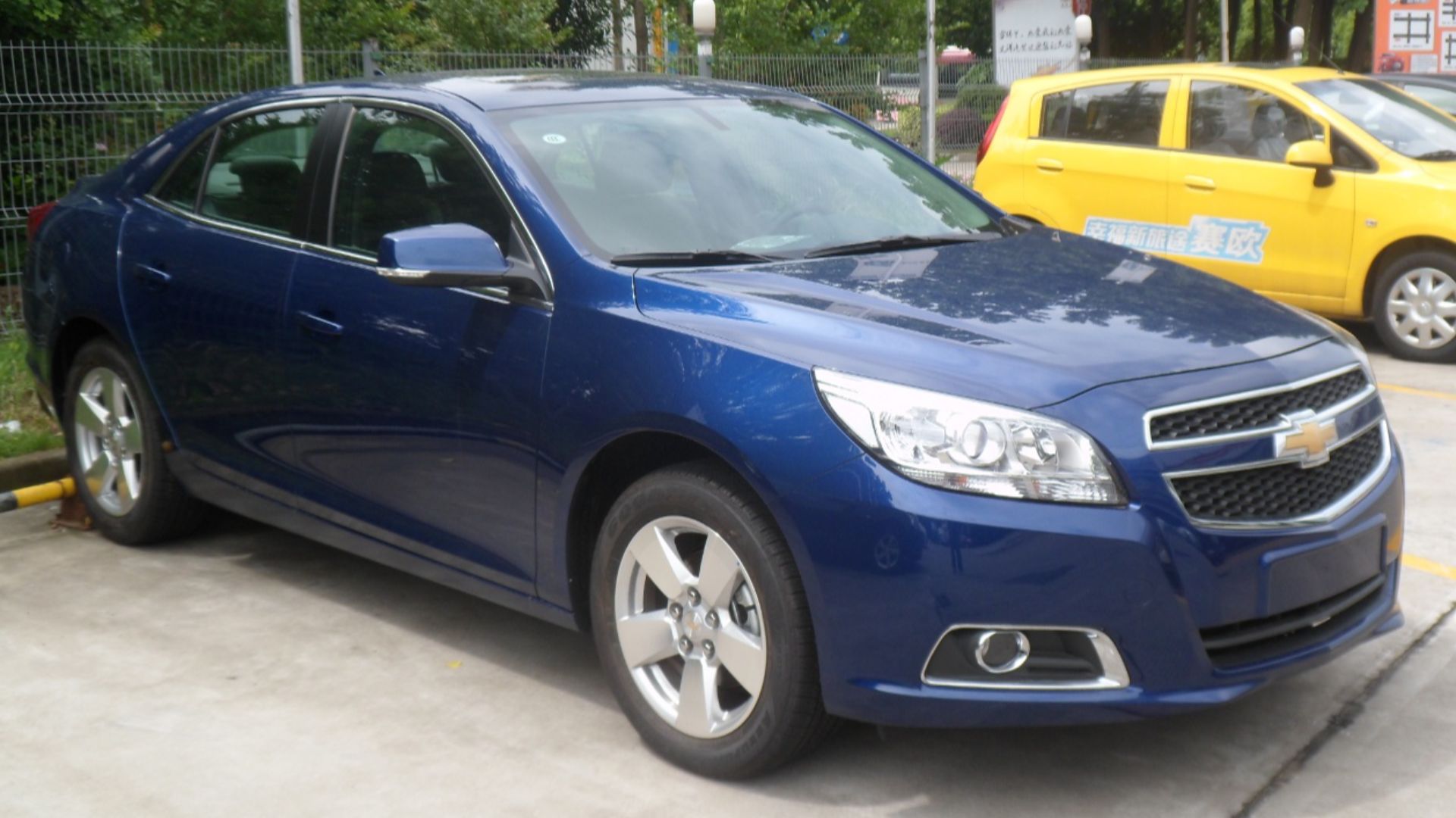 File:Chevrolet Malibu VIII 01 China 2012-06-02.jpg