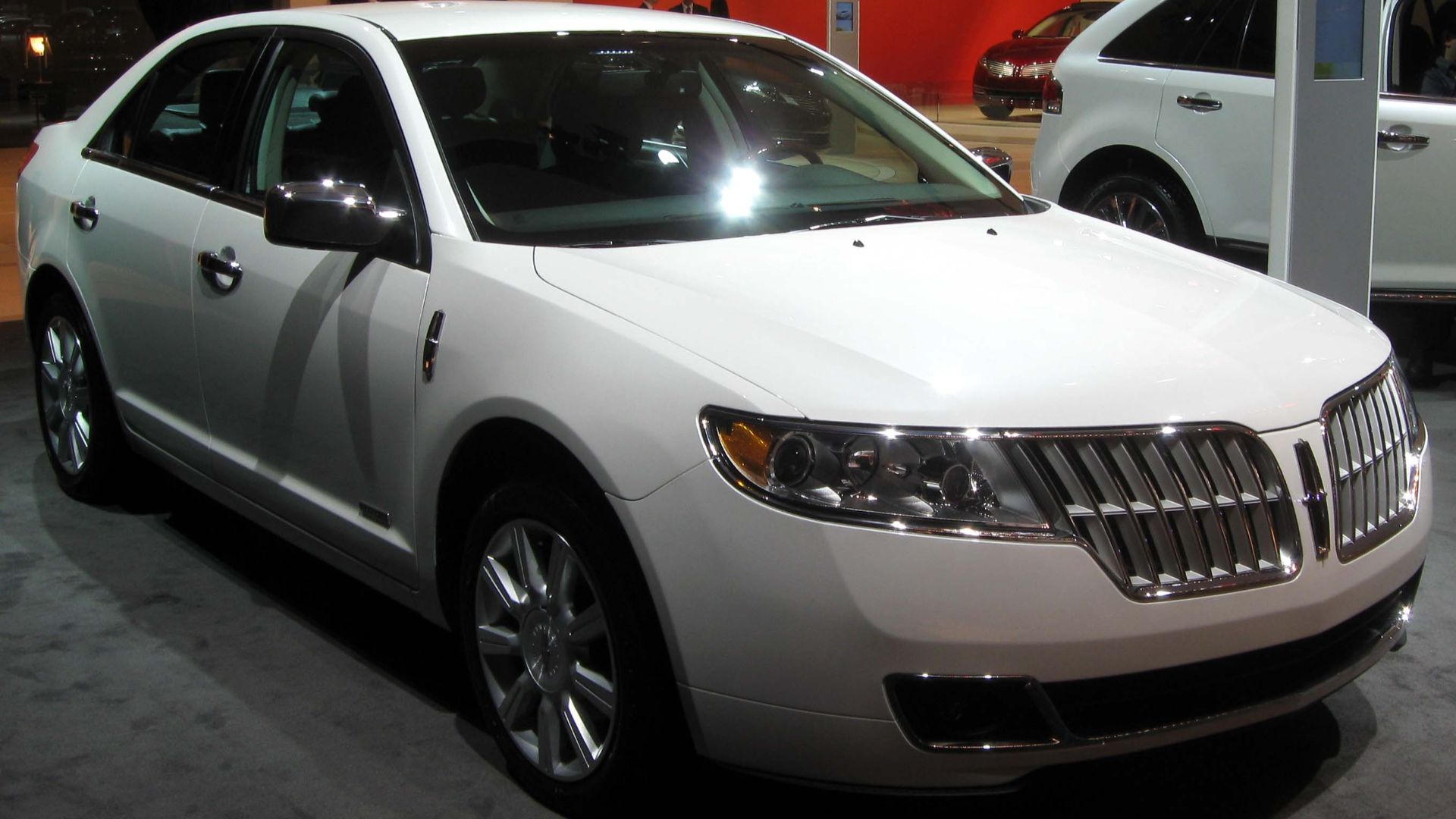 File:2012 Lincoln MKZ Hybrid -- 2012 NYIAS.JPG