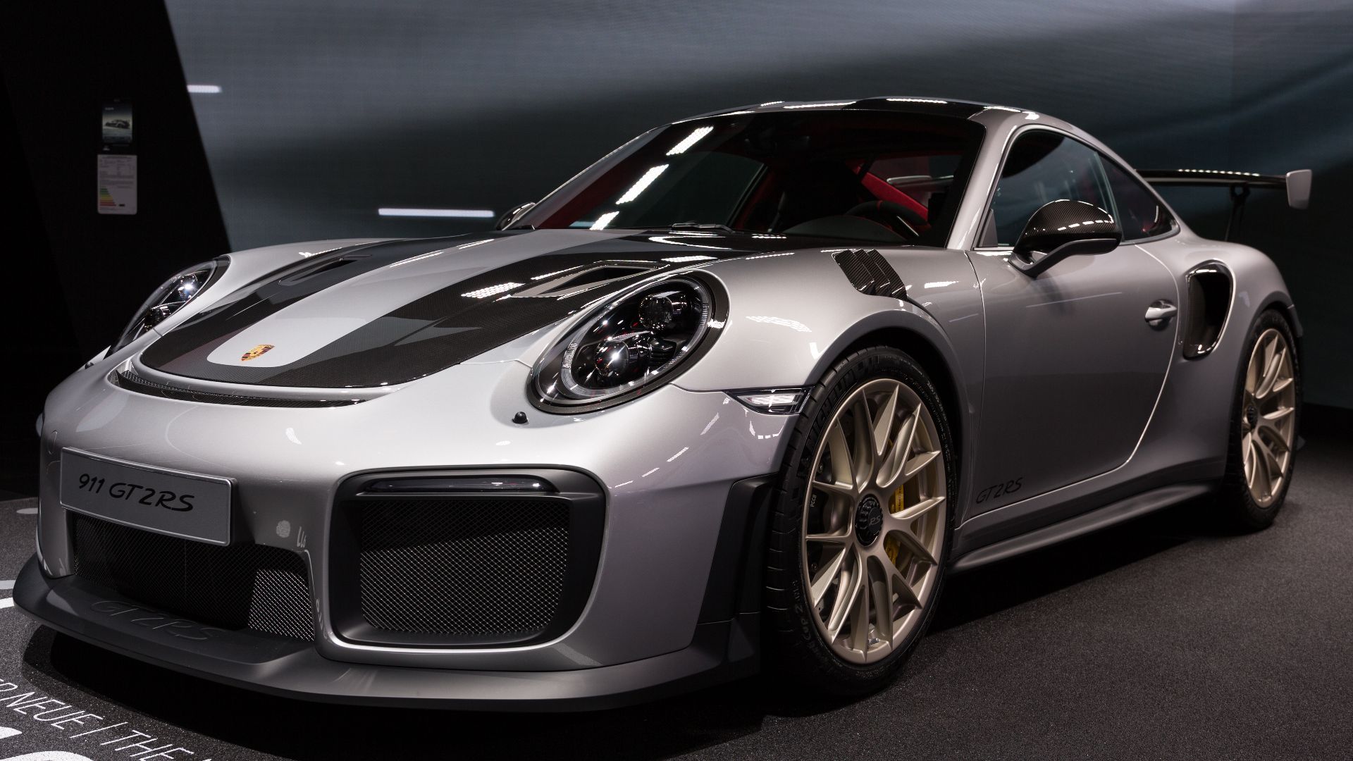 File:Porsche GT2 RS, IAA 2017, Frankfurt (1Y7A2769).jpg